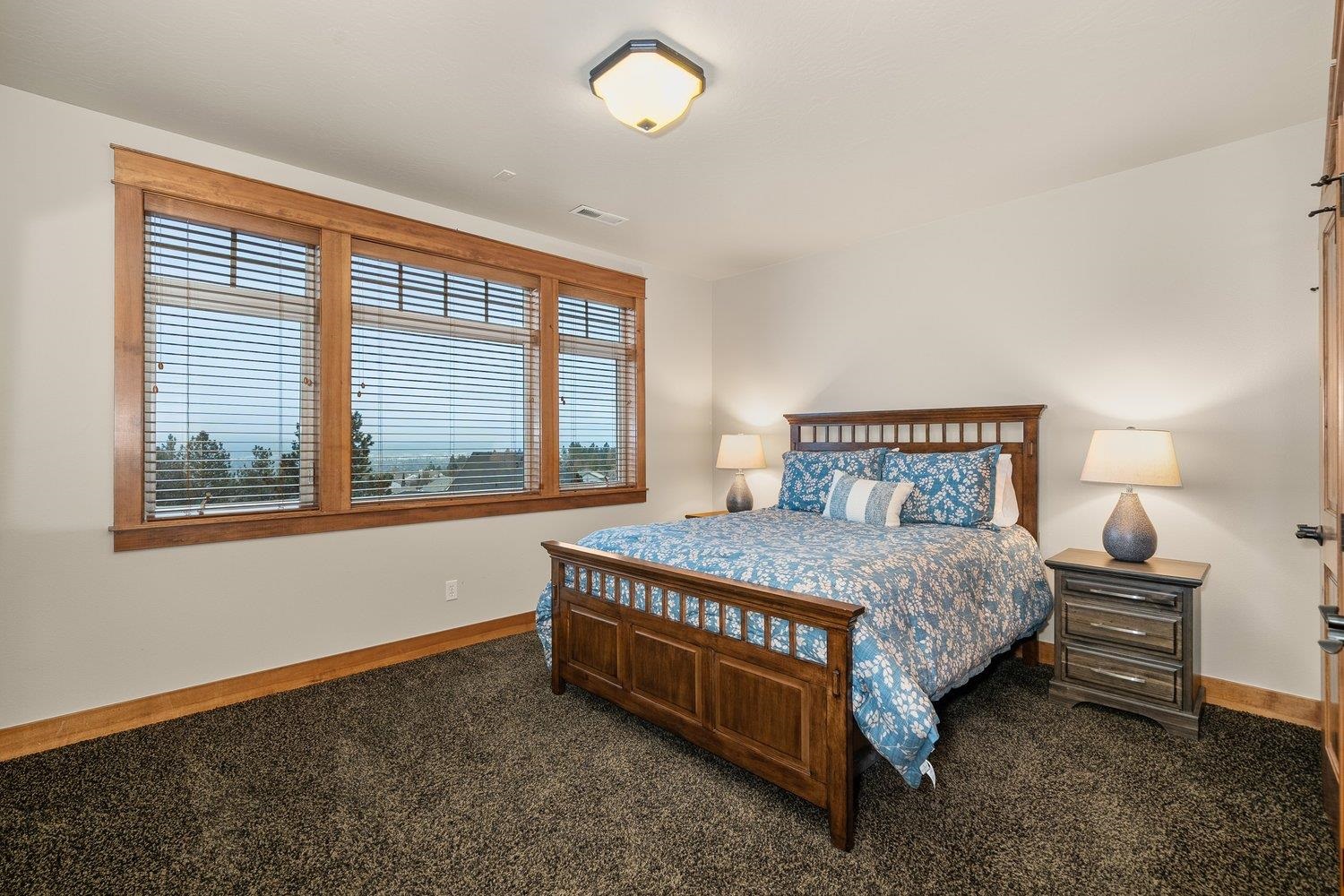 8926 E Courtview Ln - Photo 40