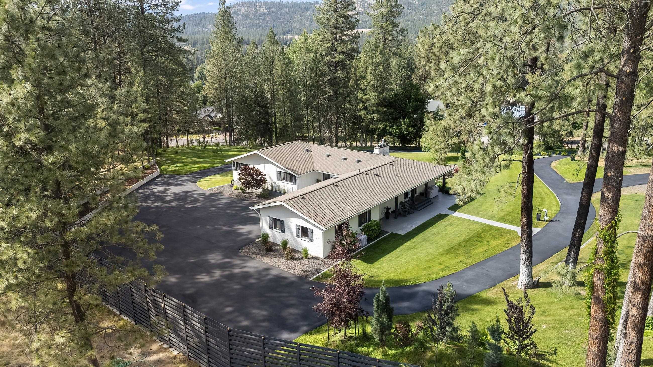 2710 W Regina Ln - Photo 4
