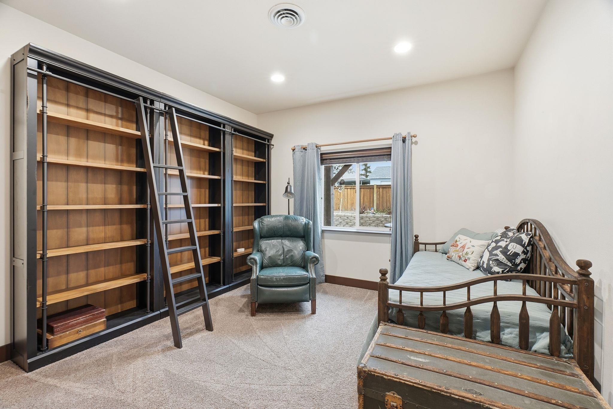 413 NW Dellah Ave - Photo 20