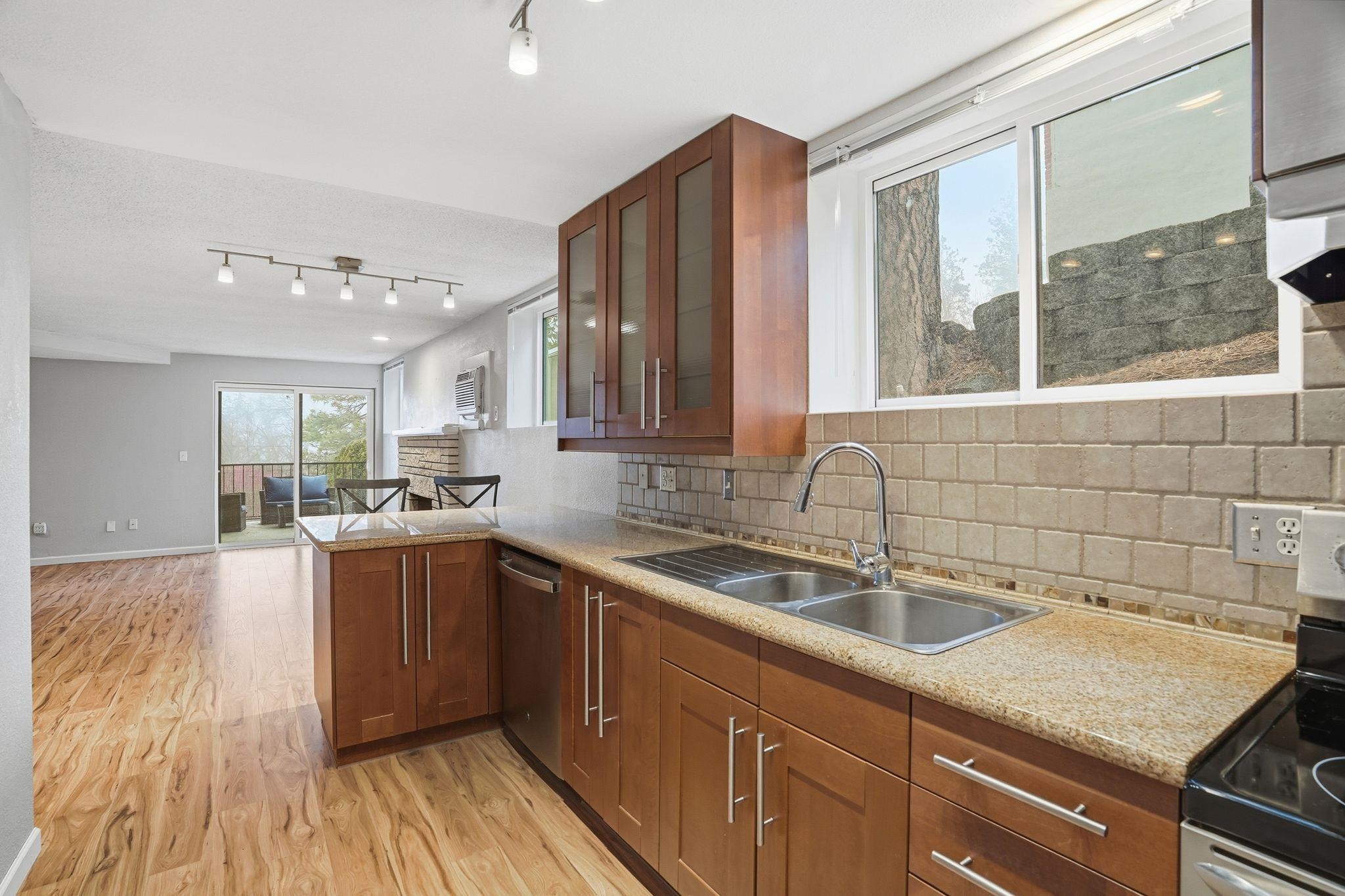 844 W Cliff Dr - Photo 13