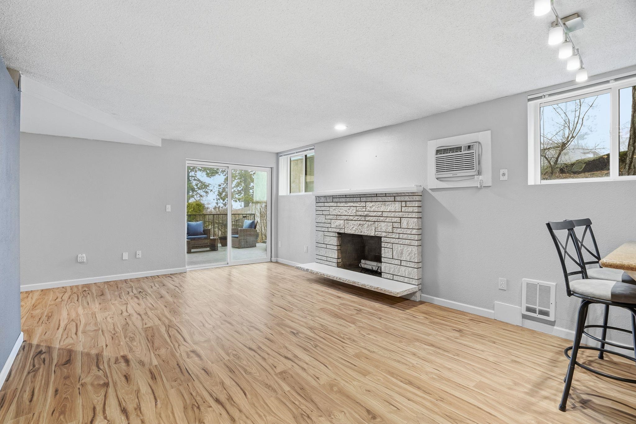 844 W Cliff Dr - Photo 9