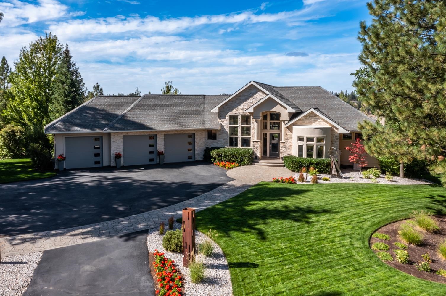 1517 E Wildflower Ln - Photo 2