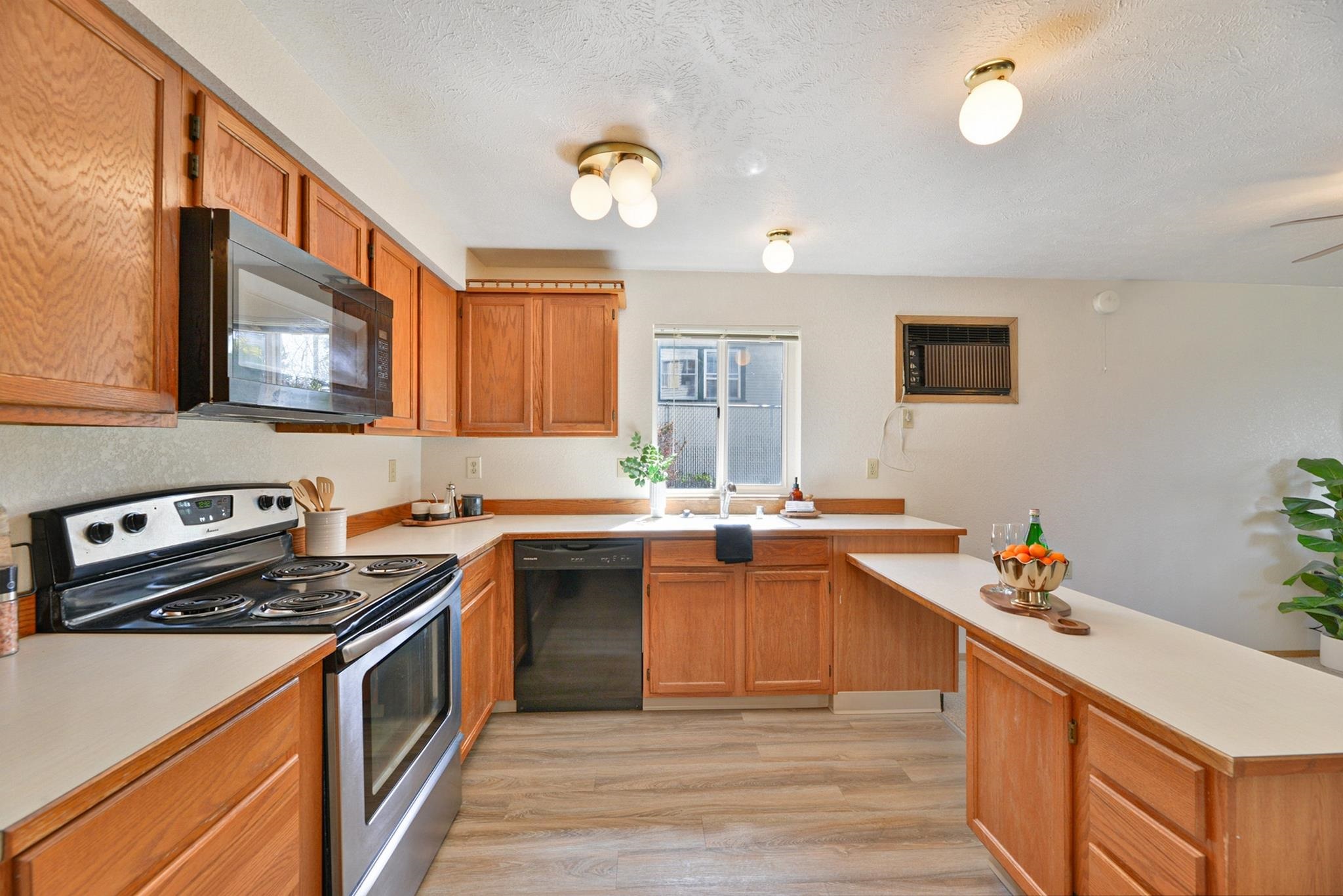 912 W Lincoln Pl - Photo 6