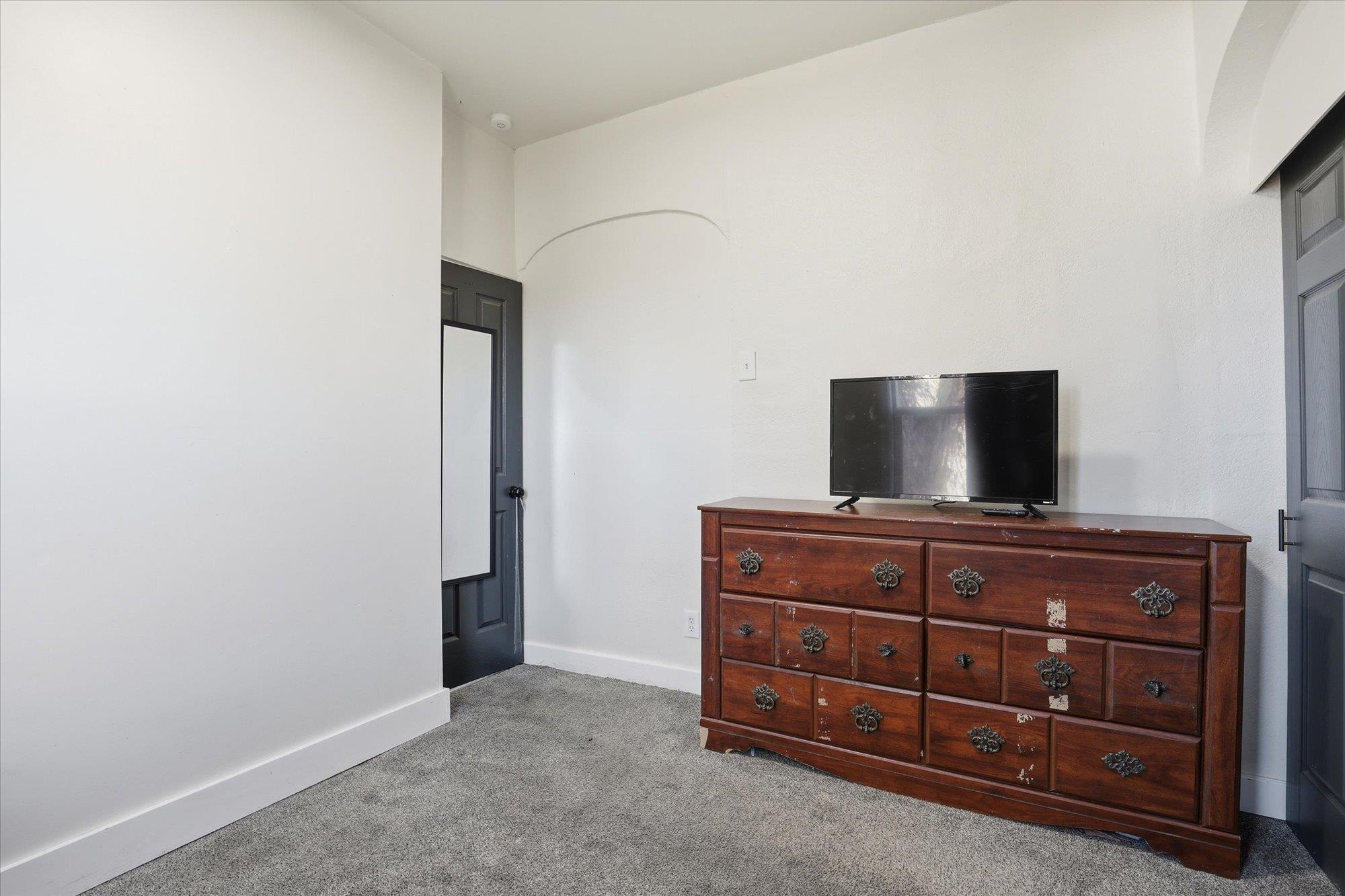 2024 W Spofford Ave - Photo 12