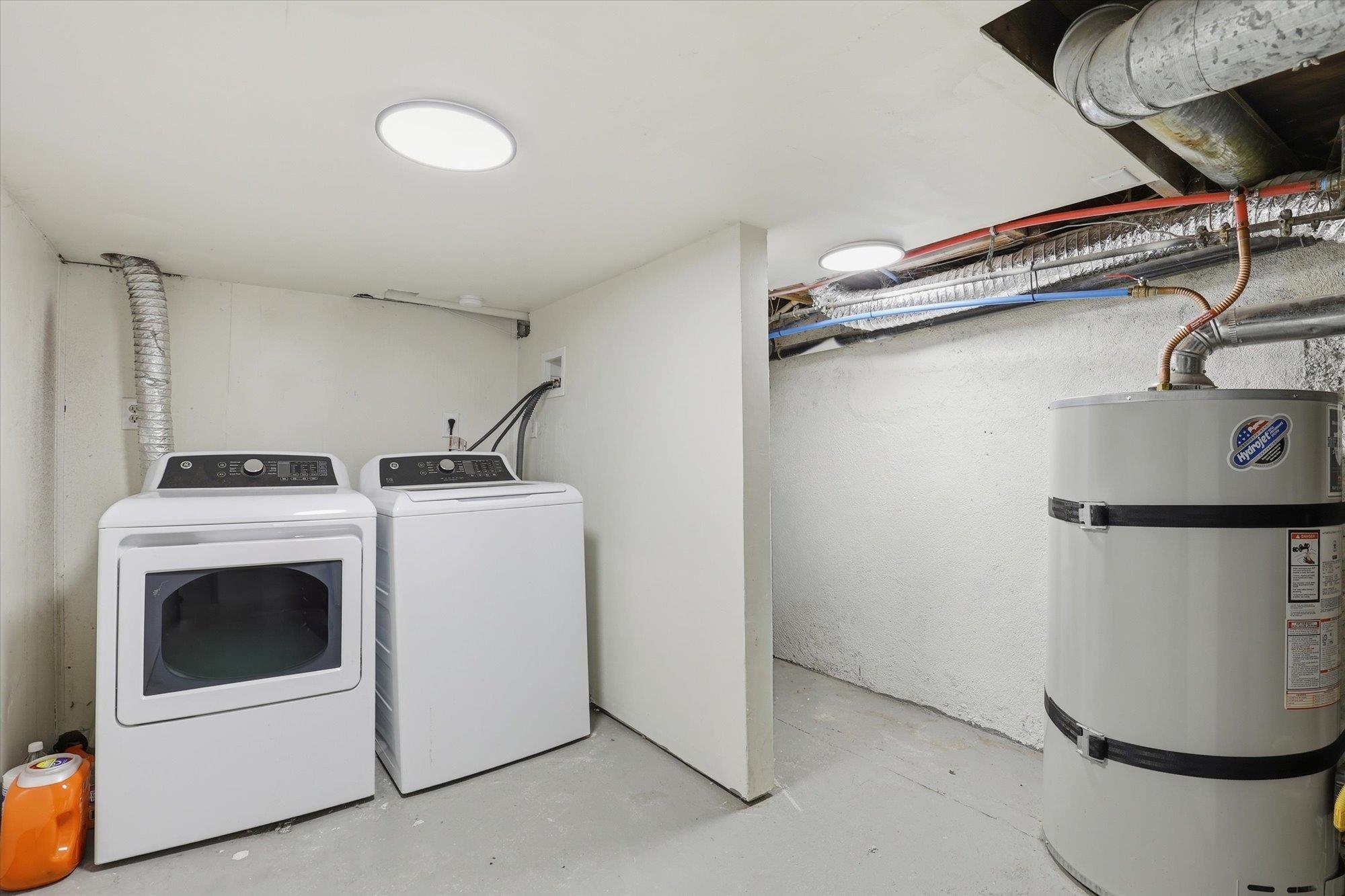 2024 W Spofford Ave - Photo 17
