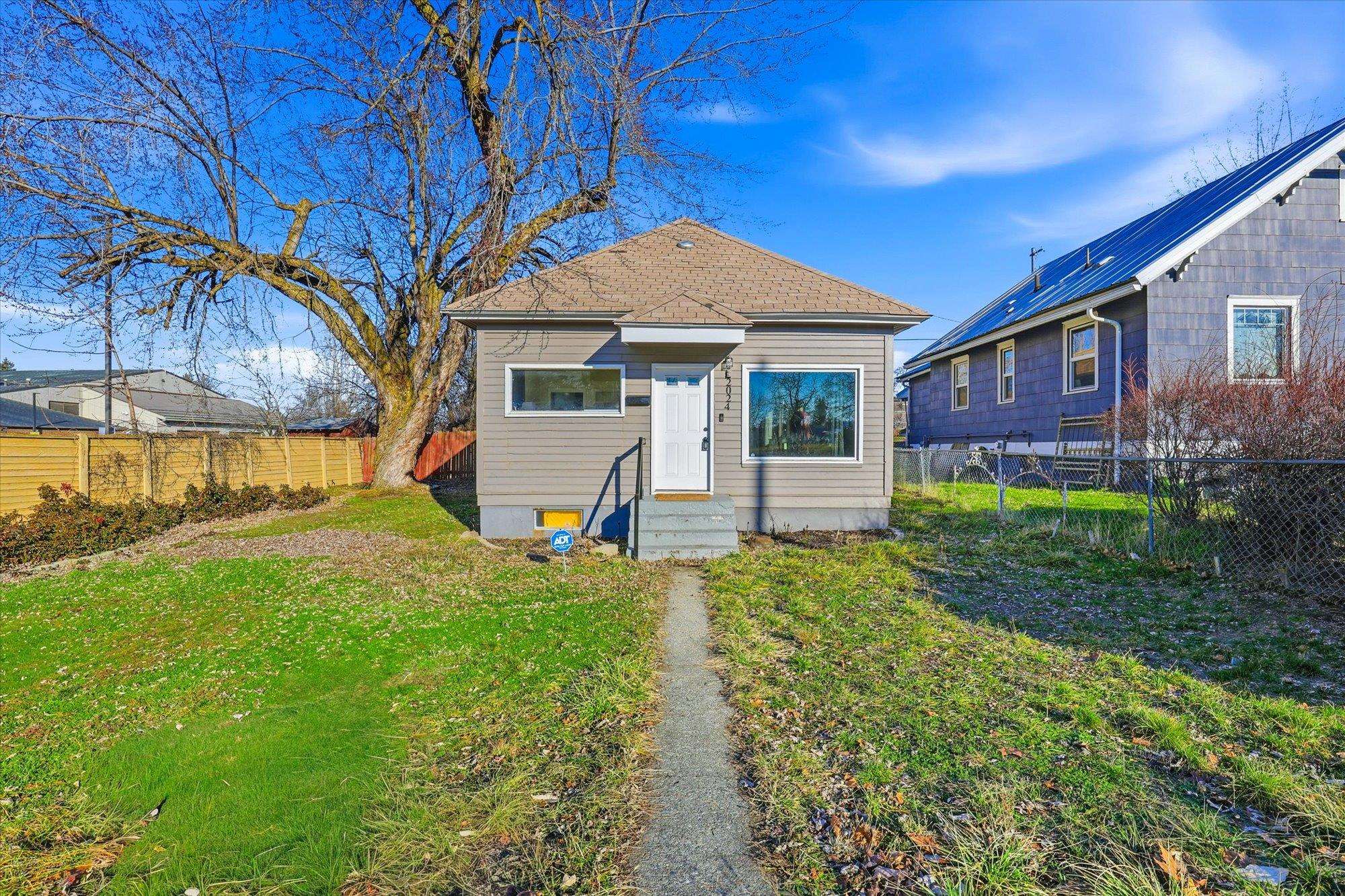 2024 W Spofford Ave - Photo 18