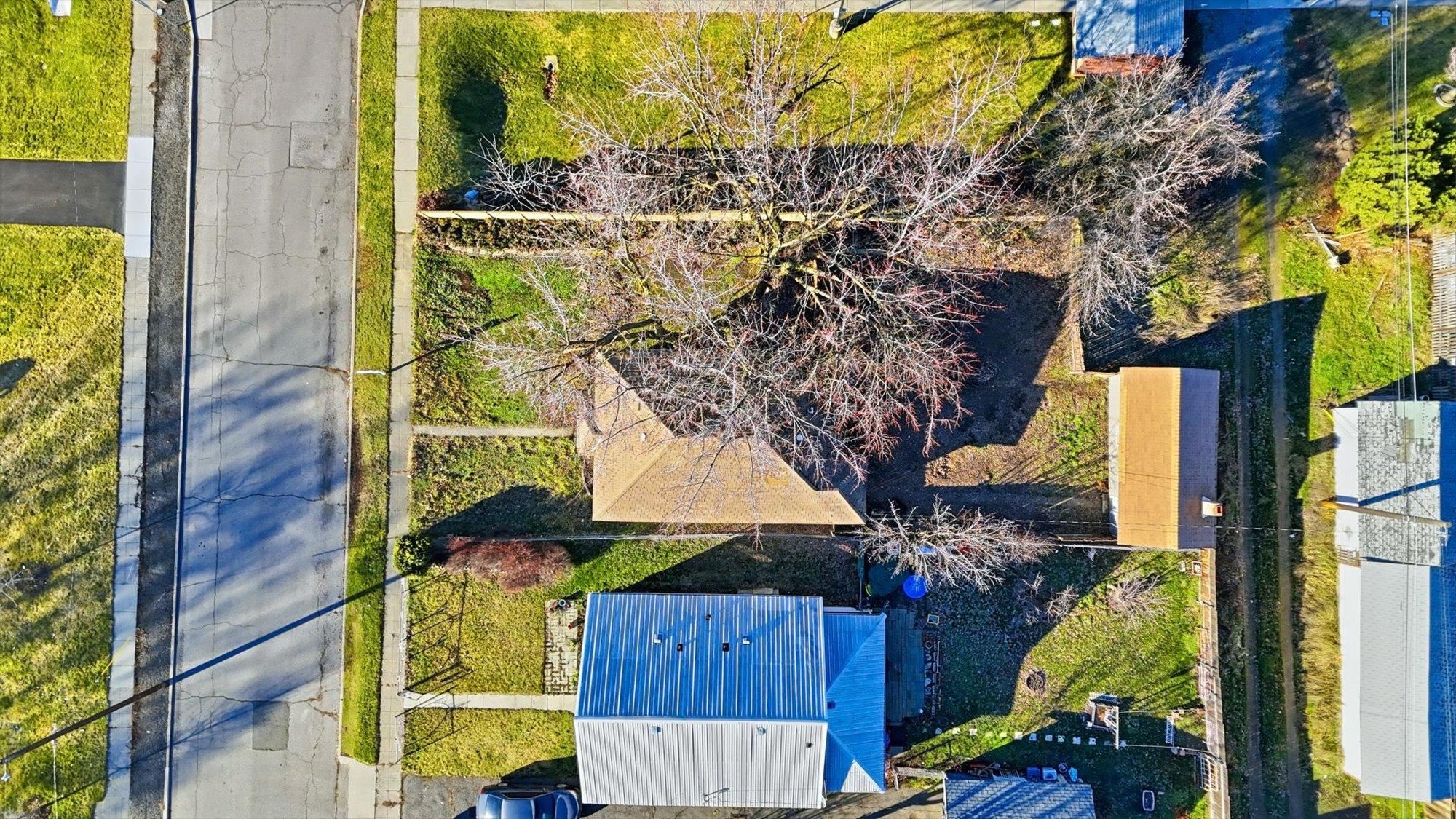 2024 W Spofford Ave - Photo 21