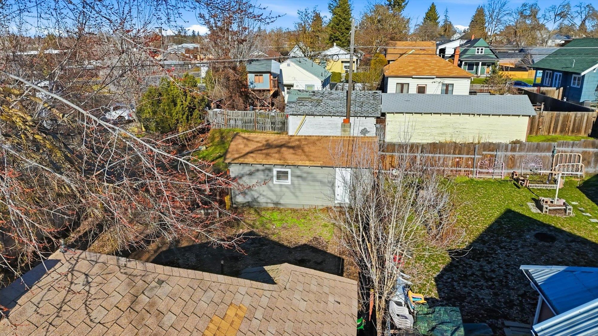 2024 W Spofford Ave - Photo 33