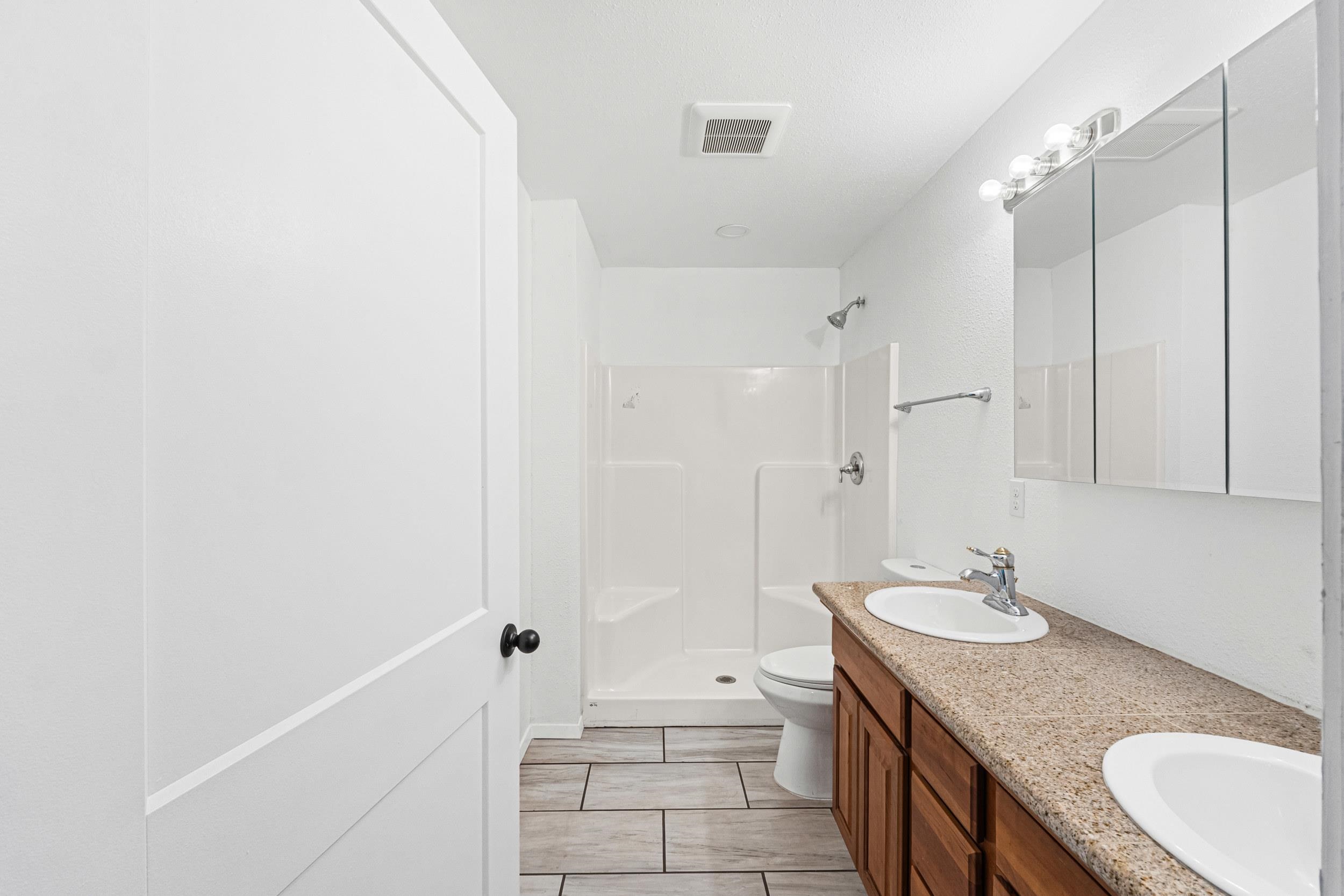 749 N Warren Ave - Photo 16