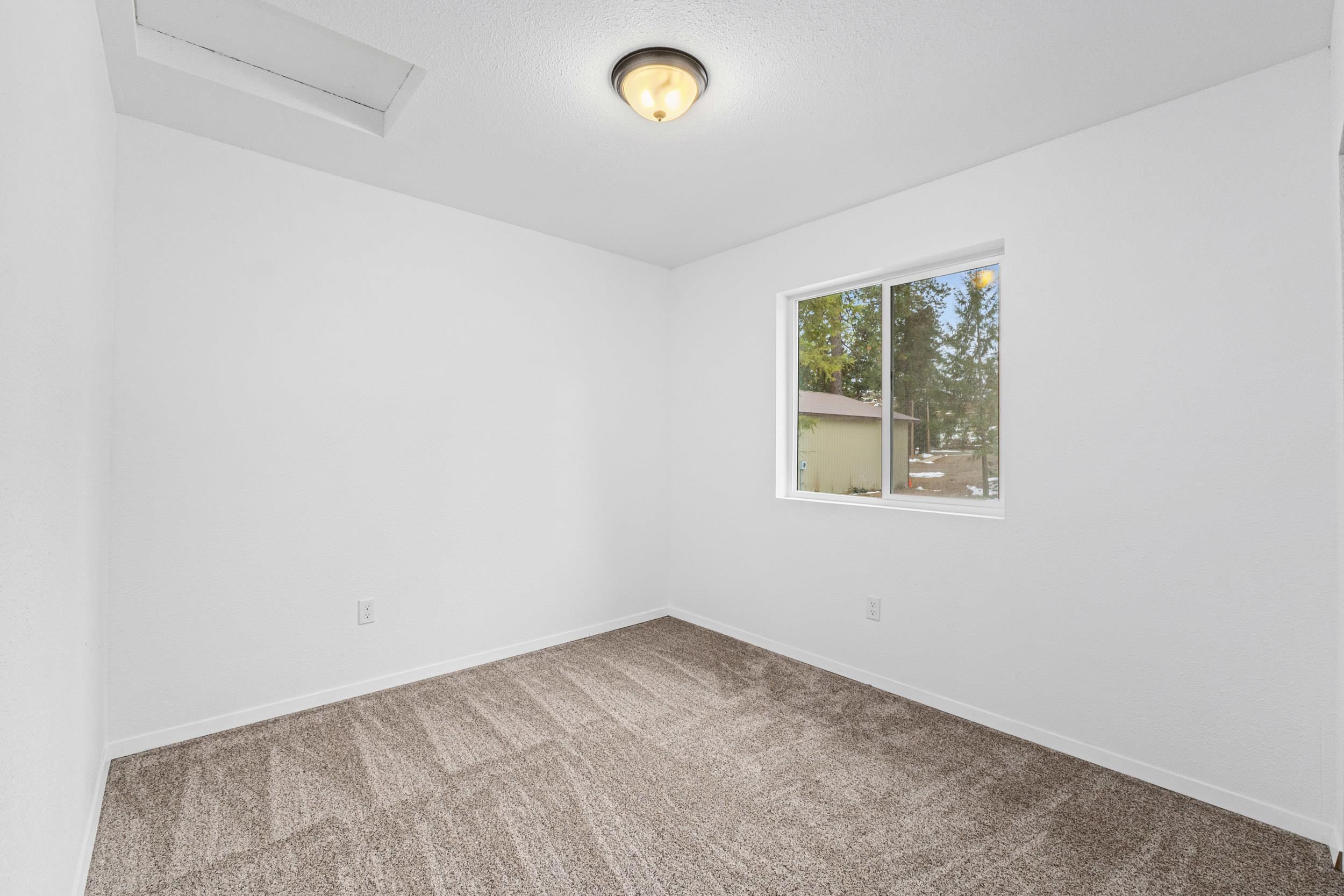 749 N Warren Ave - Photo 21