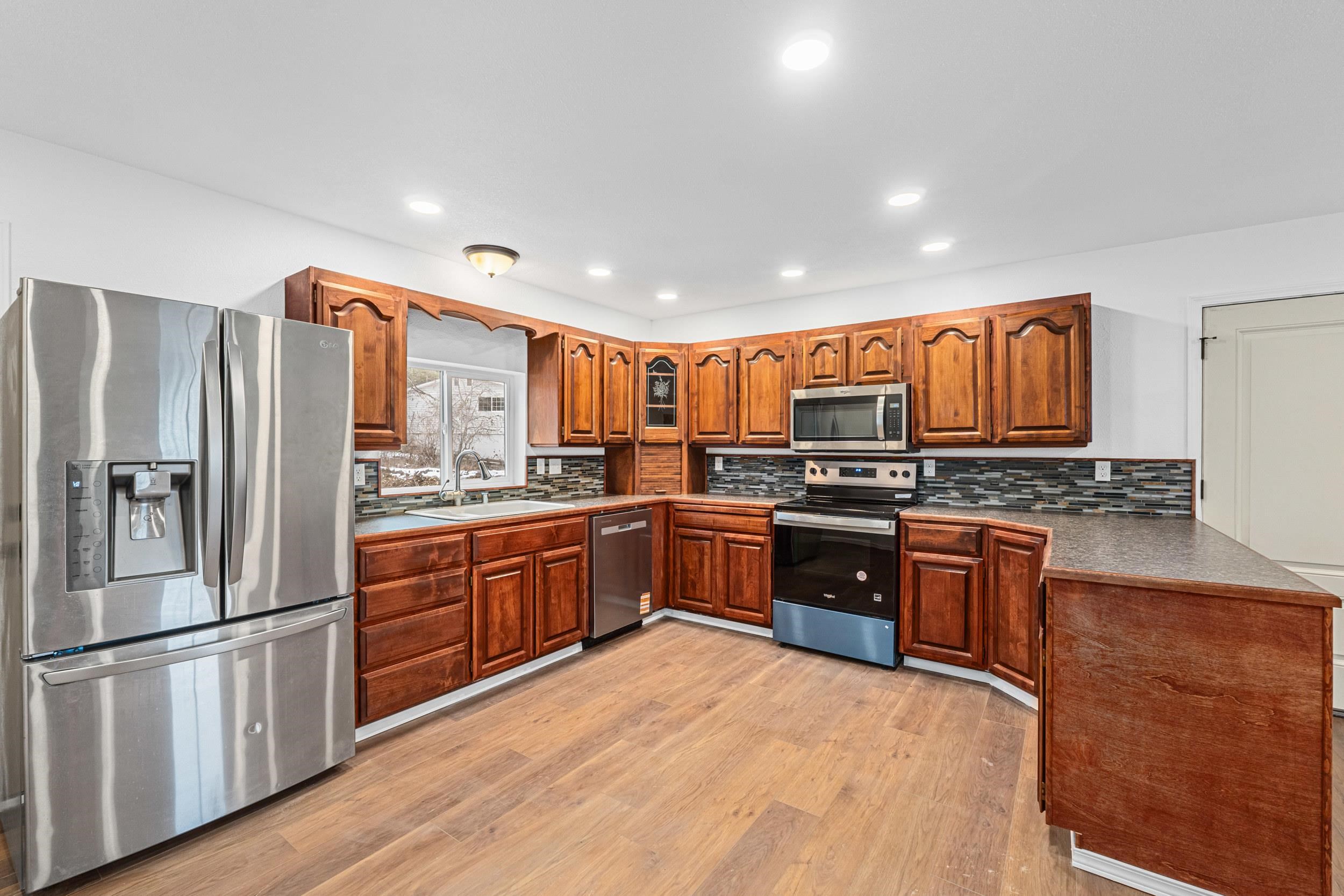 749 N Warren Ave - Photo 10
