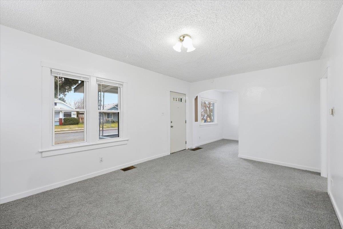 5023 N Lee St - Photo 6