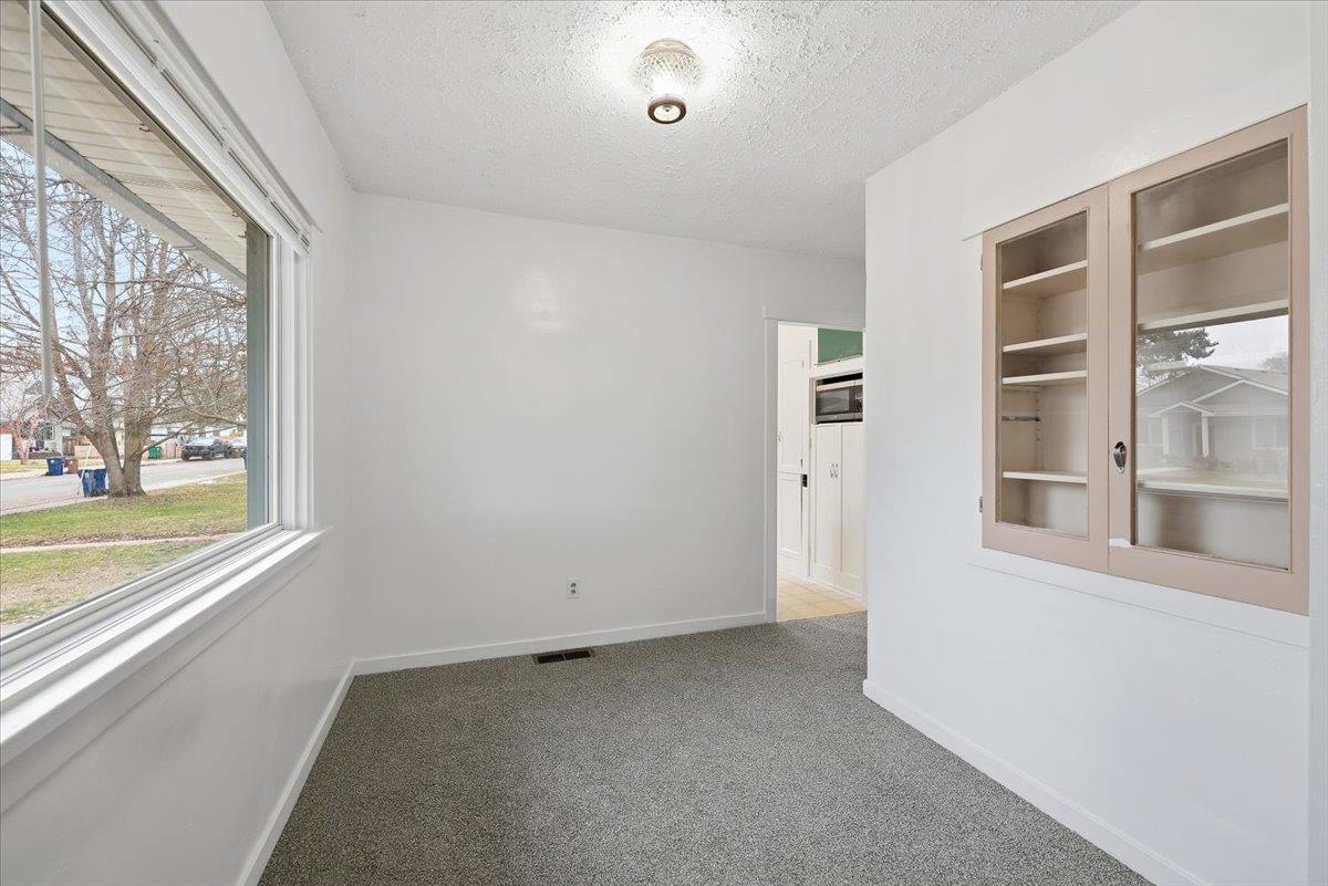5023 N Lee St - Photo 8