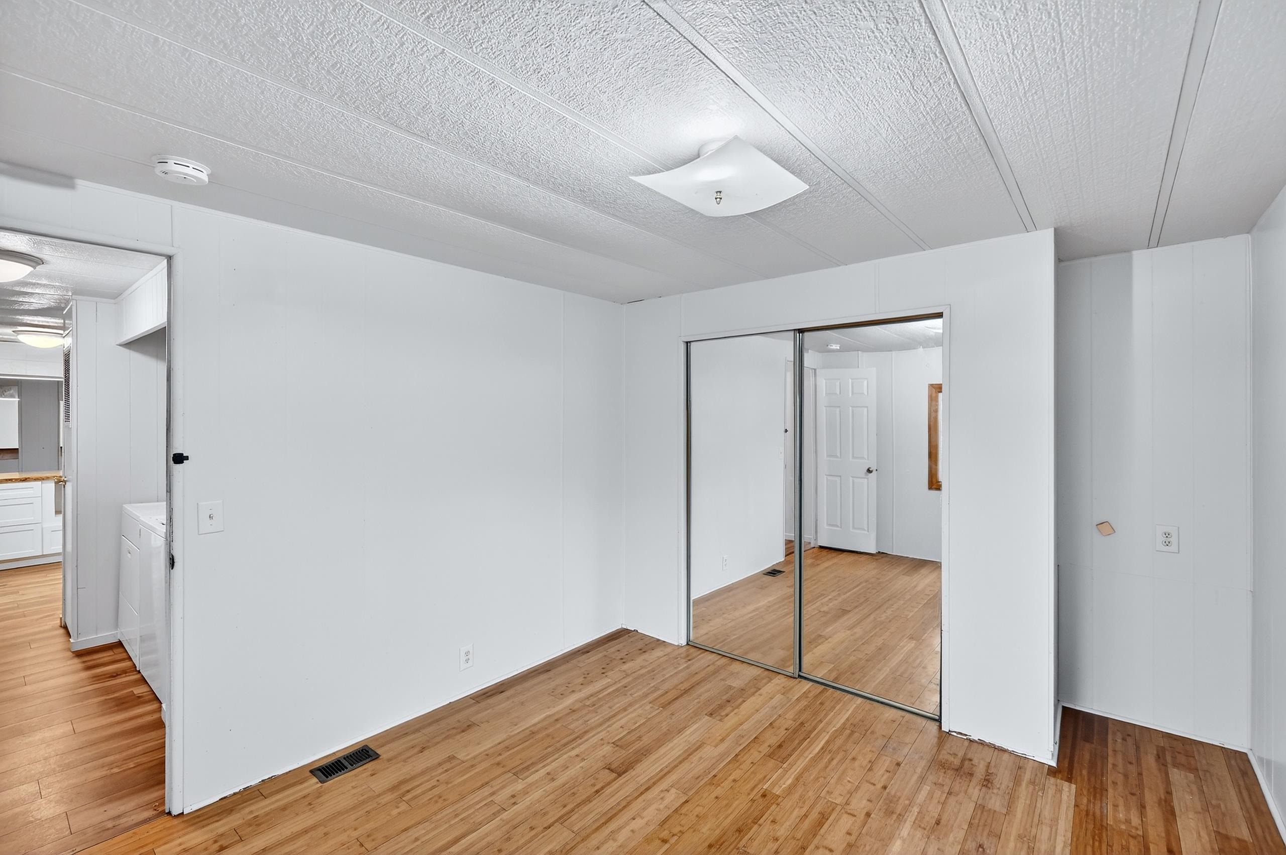 9518 E 4th Ave - Photo 14