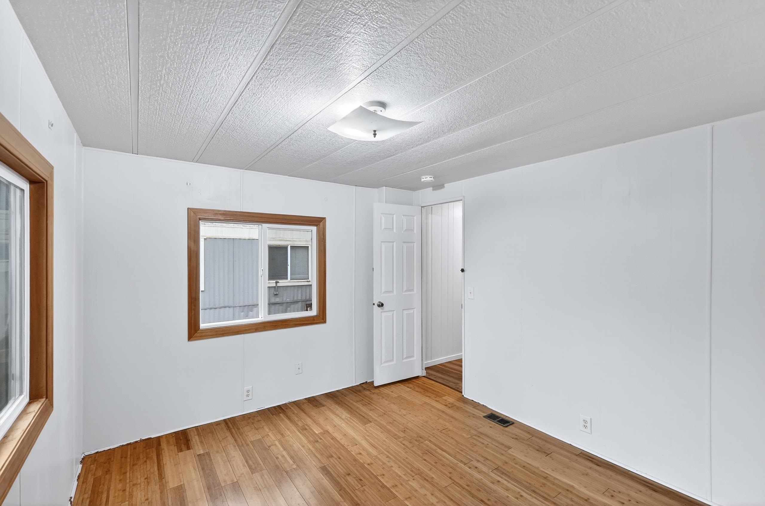 9518 E 4th Ave - Photo 15
