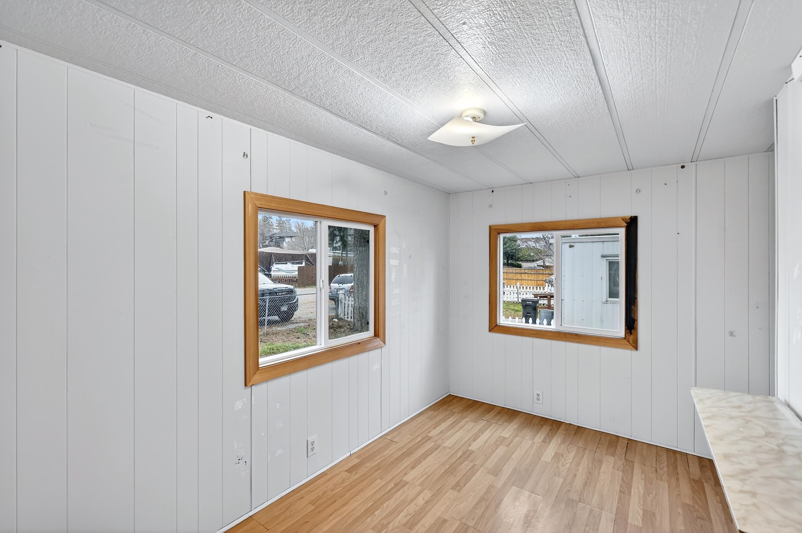 9518 E 4th Ave - Photo 18