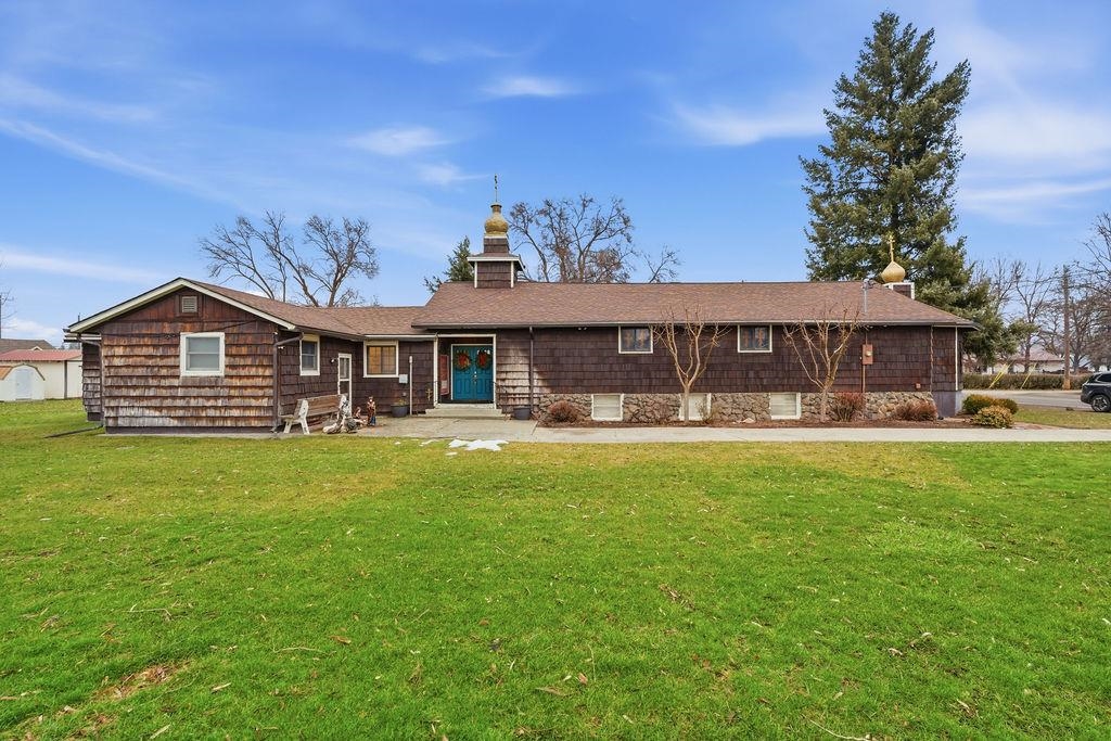 4315A N Evergreen Rd - Photo 1