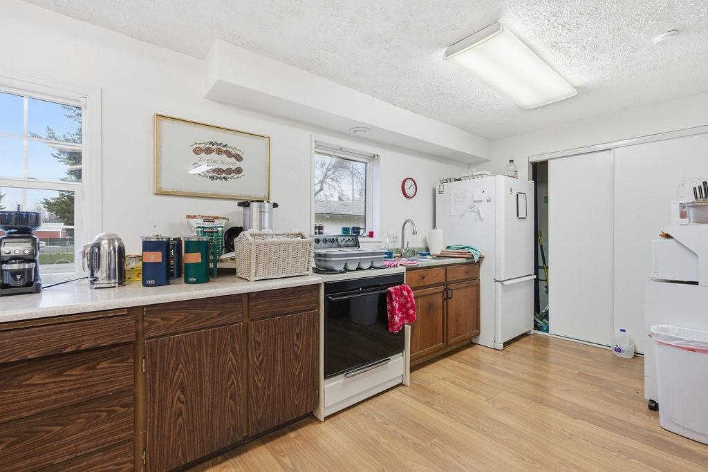 4315A N Evergreen Rd - Photo 12