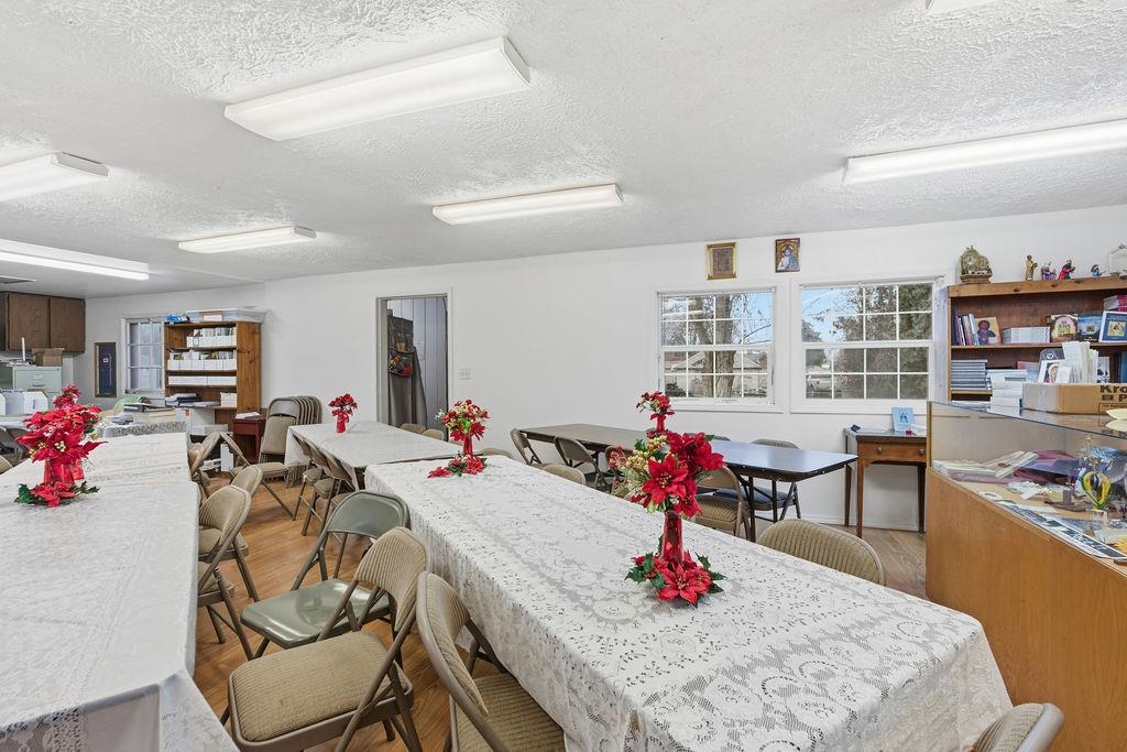 4315A N Evergreen Rd - Photo 13