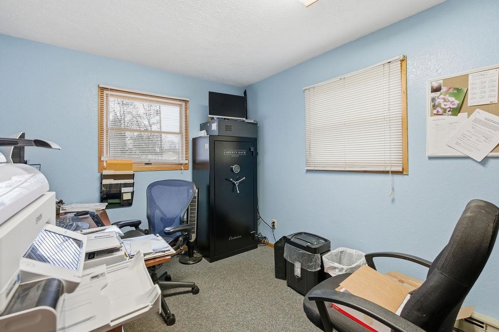 4315A N Evergreen Rd - Photo 14