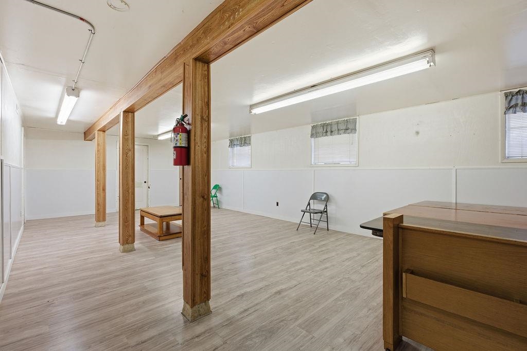 4315A N Evergreen Rd - Photo 16