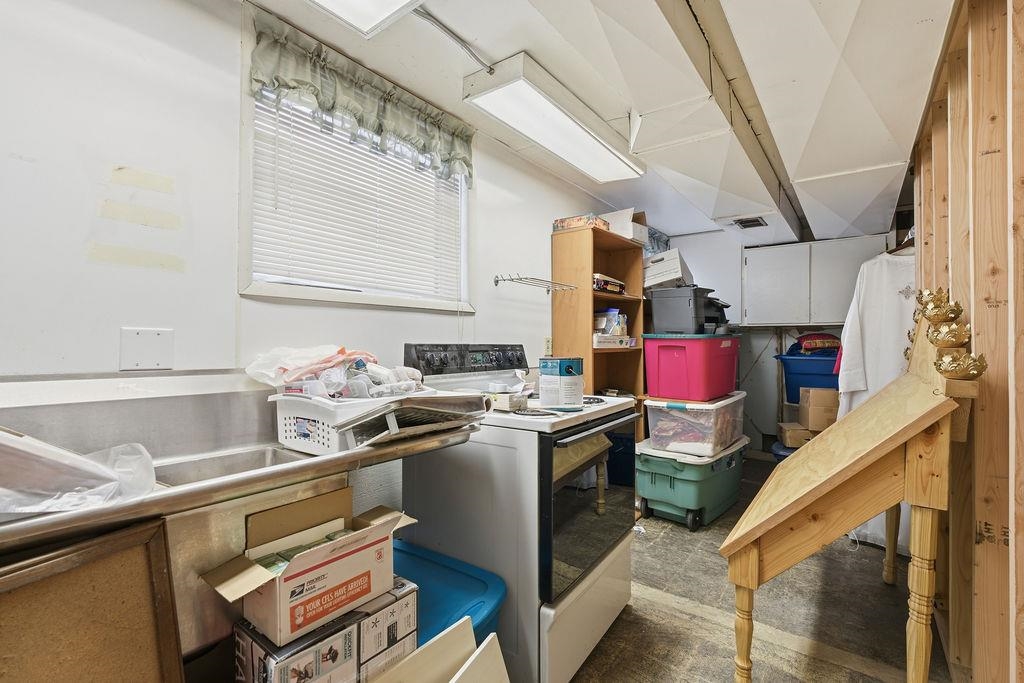 4315A N Evergreen Rd - Photo 17