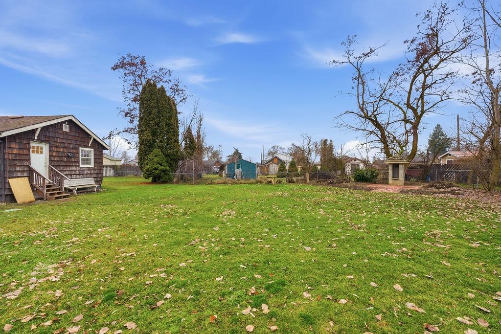 4315A N Evergreen Rd - Photo 20