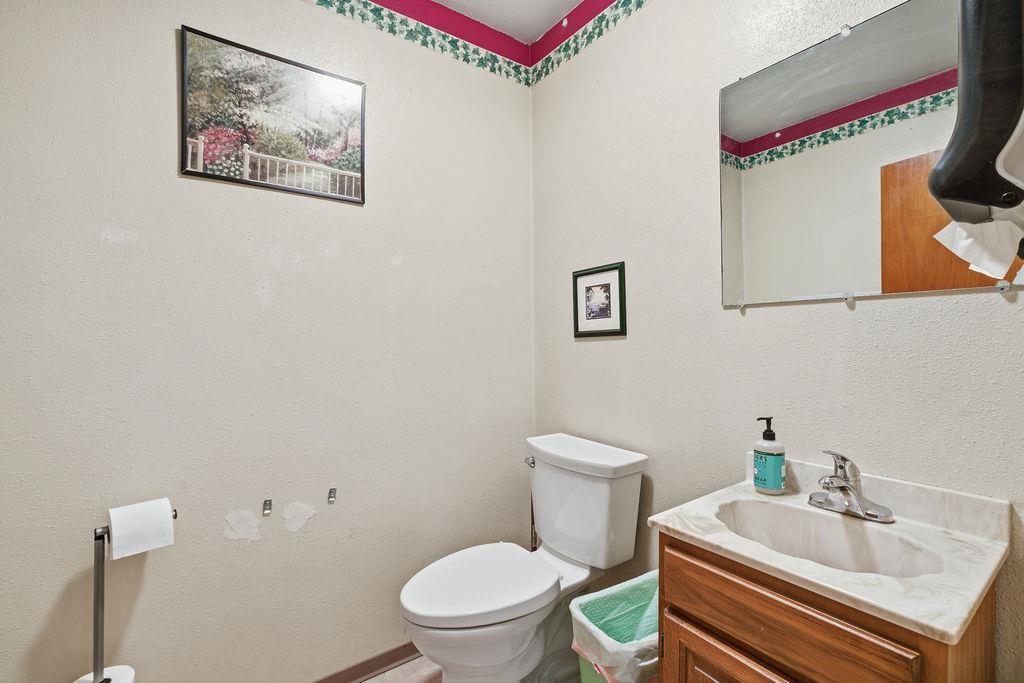 4315A N Evergreen Rd - Photo 9