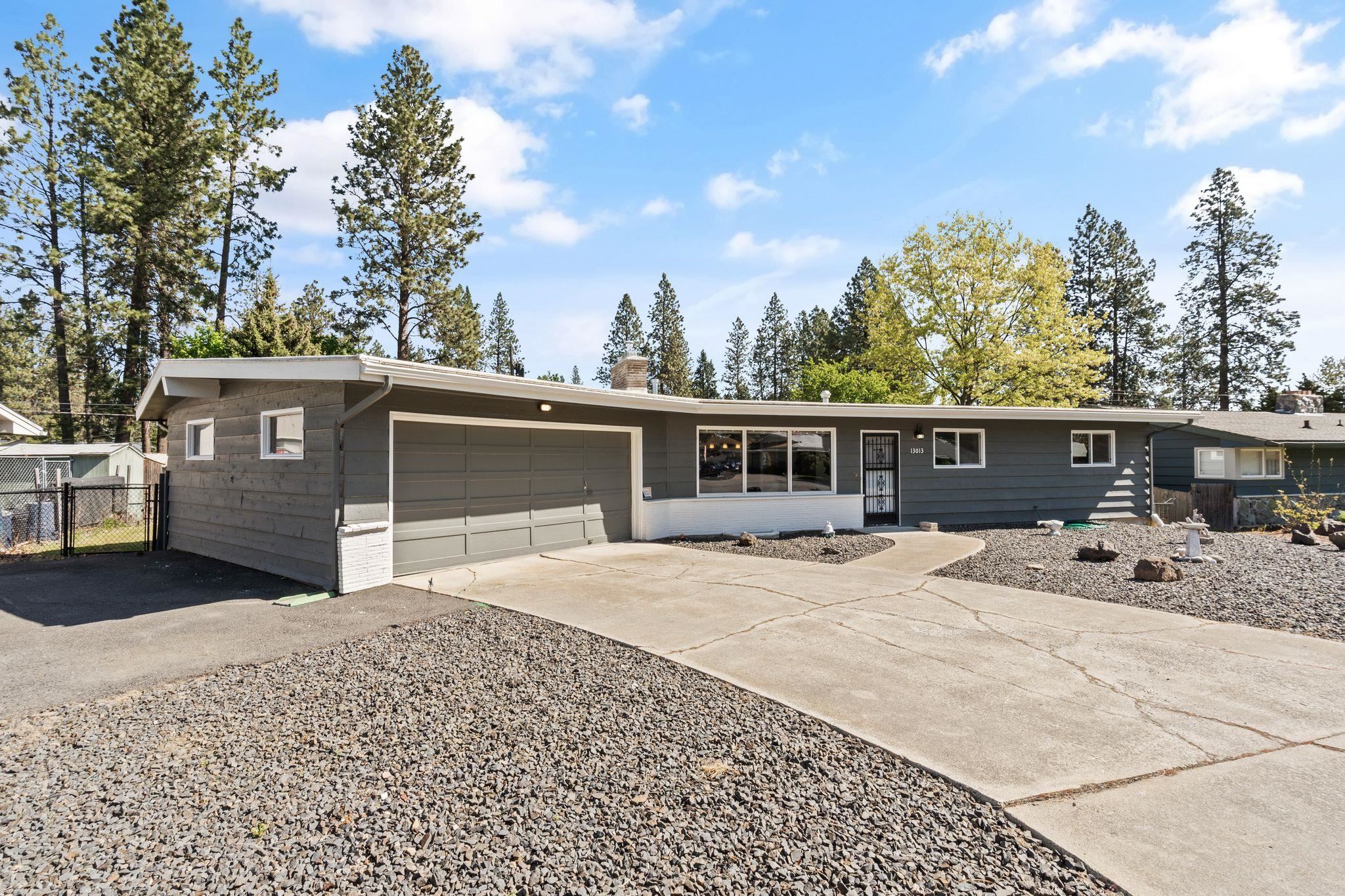 13013 E 22nd Ave - Photo 3