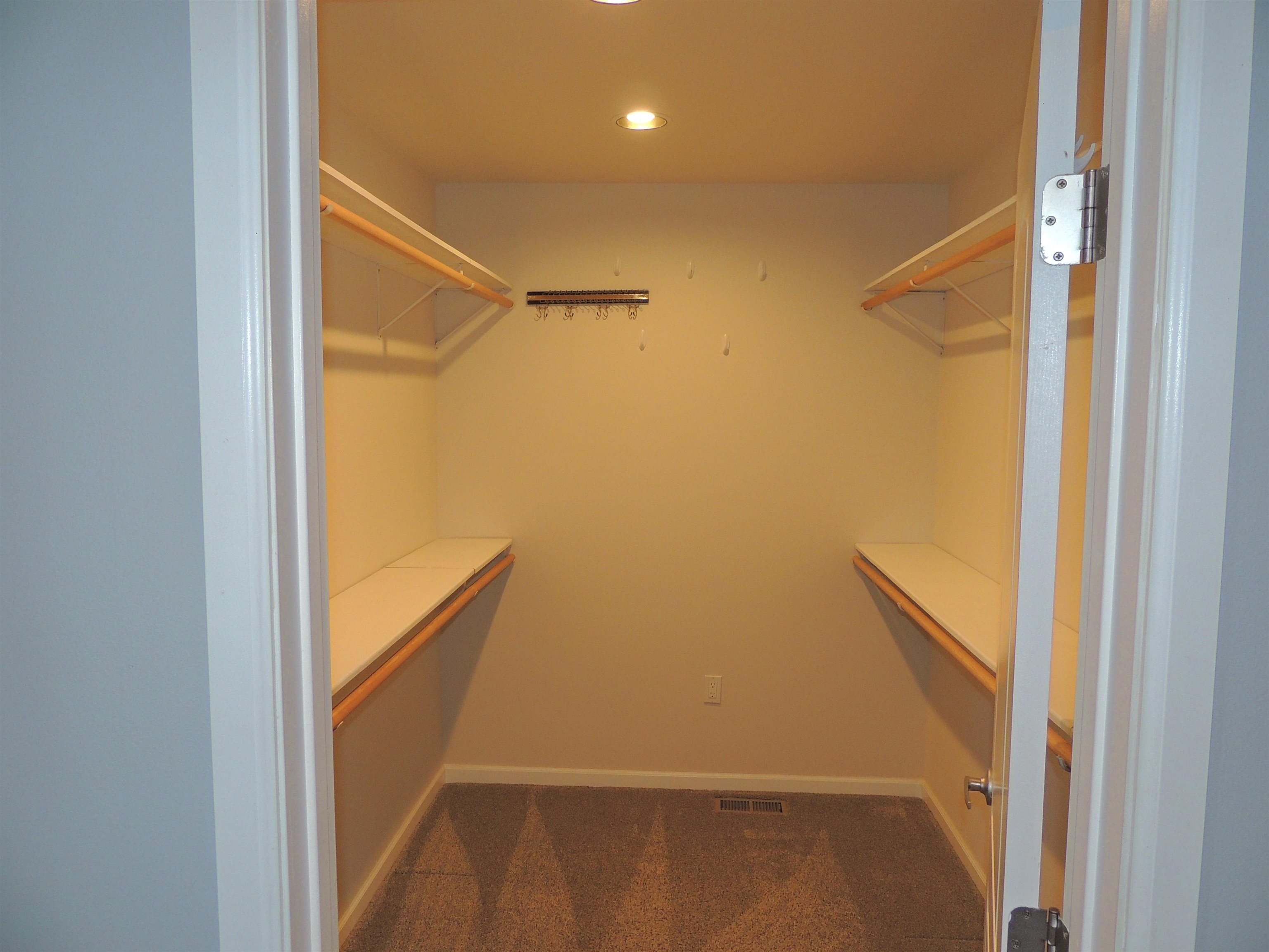 42040 Lakeview Rd. N. - Photo 31