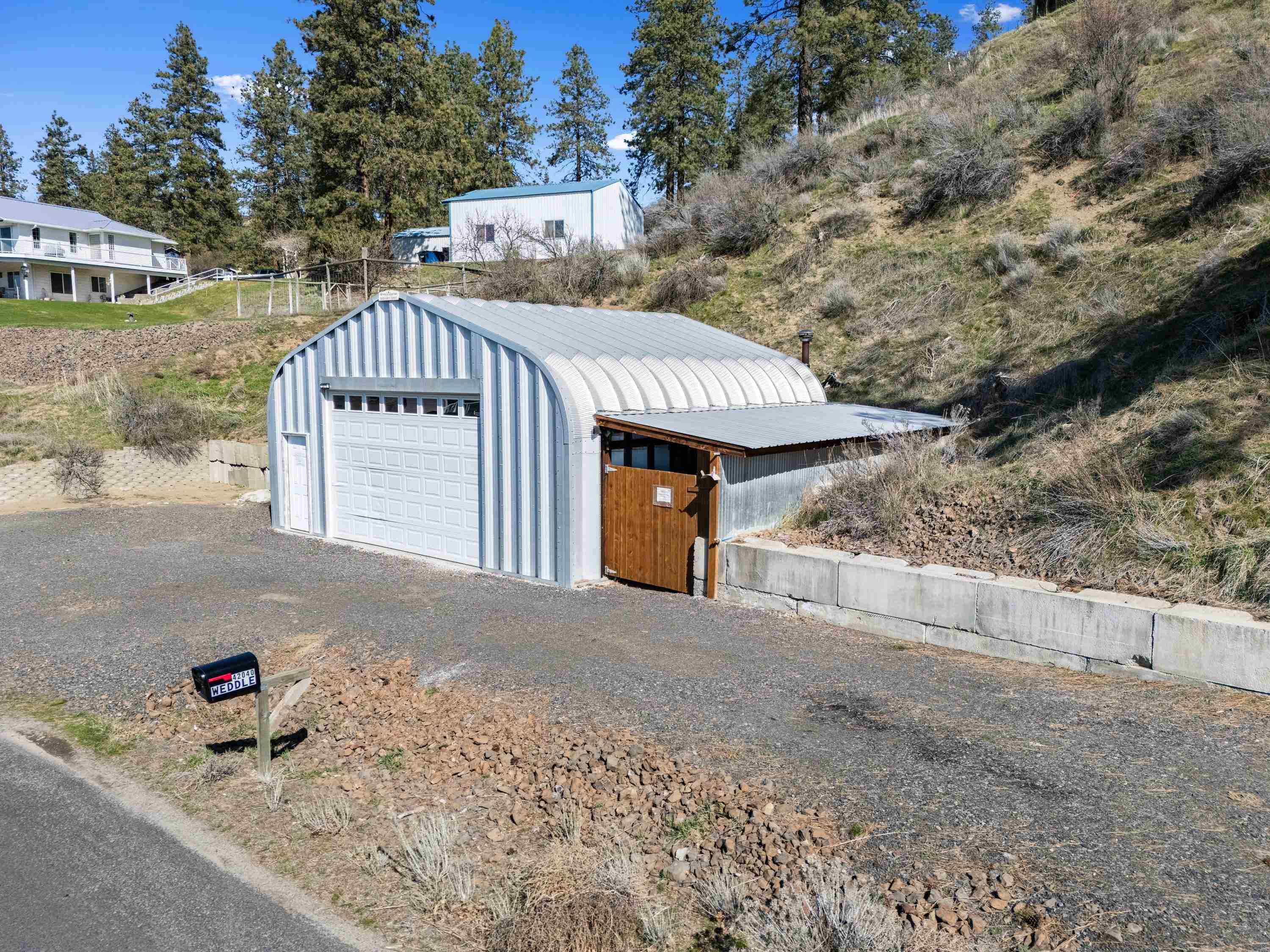 42040 Lakeview Rd. N. - Photo 10