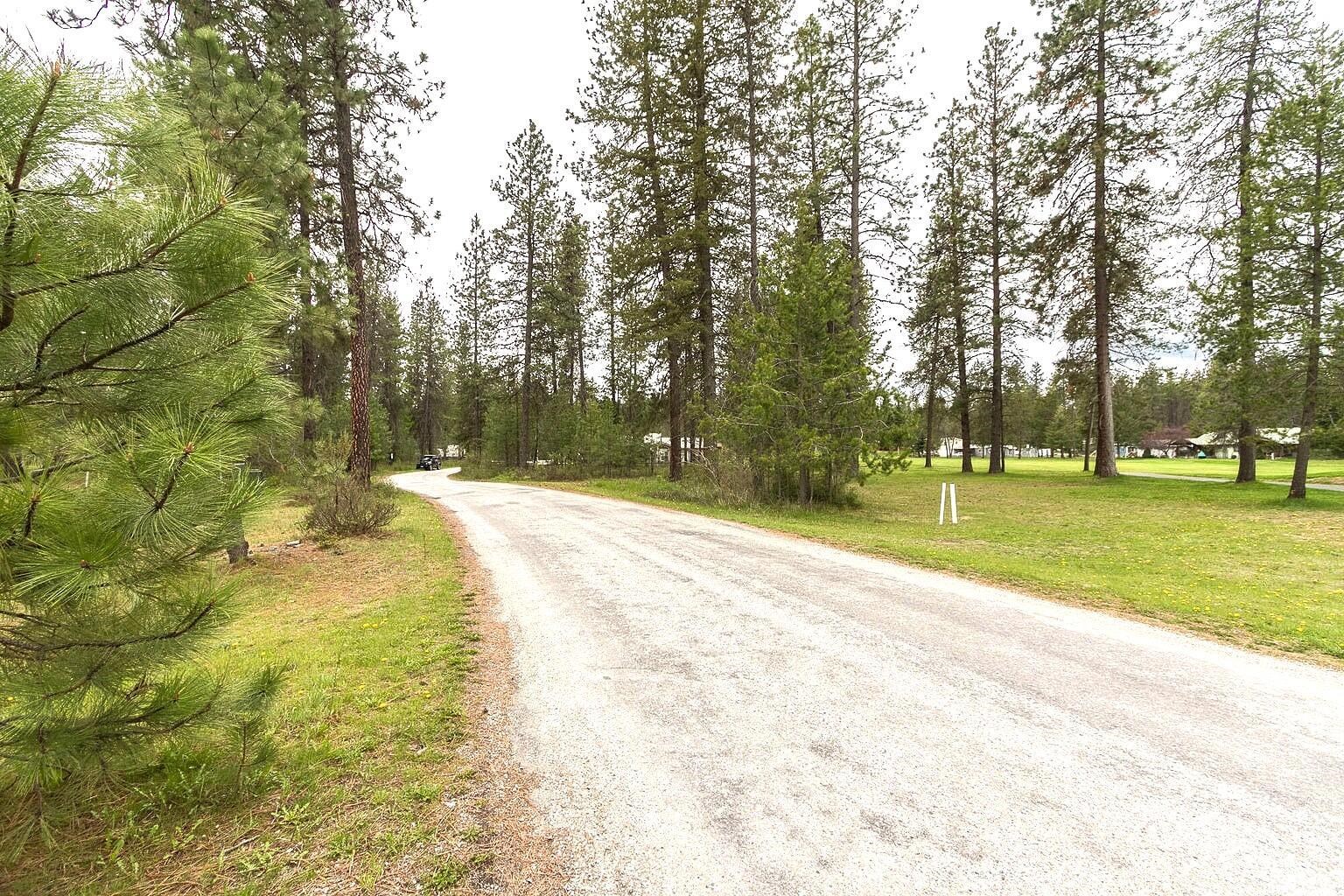 202 Eagle Dr - Photo 2