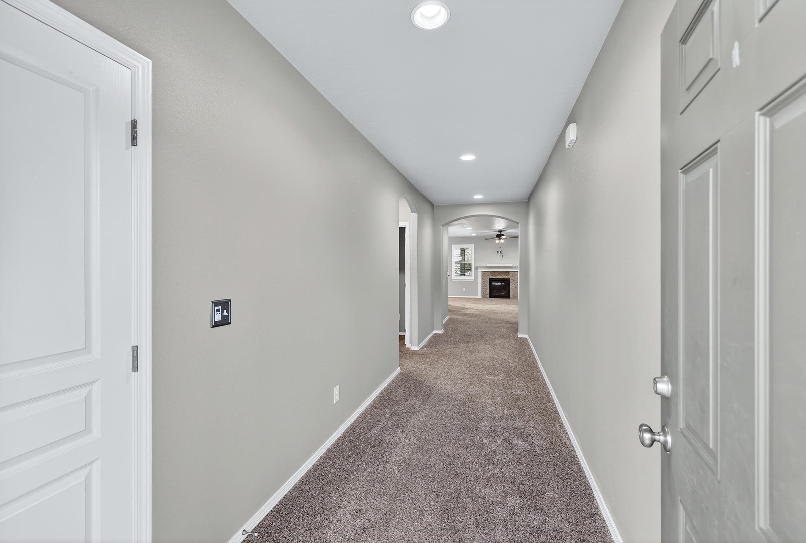1422 S Girard St - Photo 4
