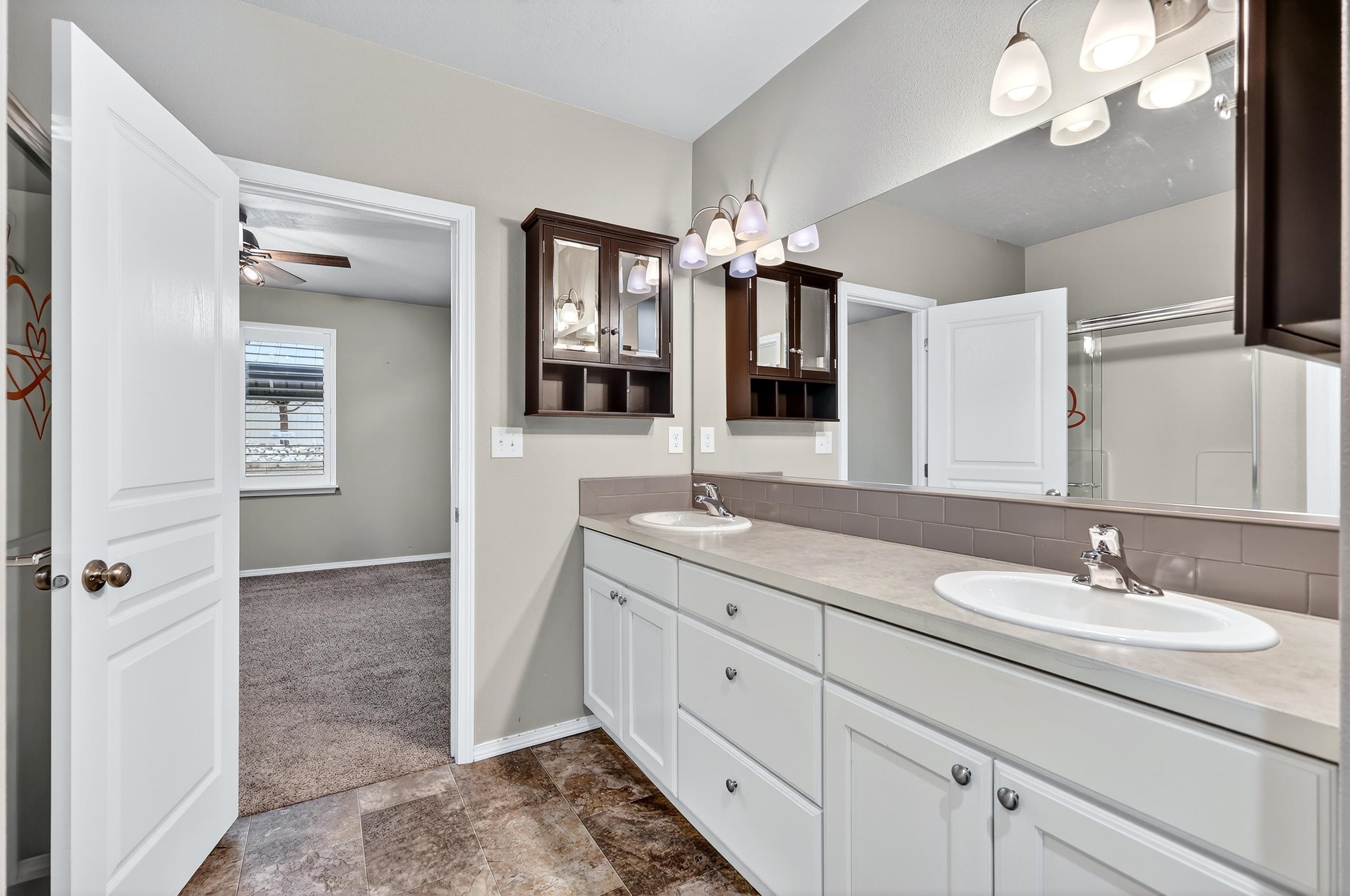 1422 S Girard St - Photo 32