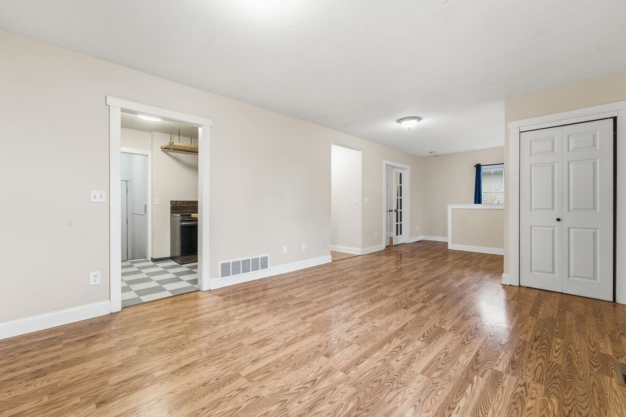3124 E 29th Ave - Photo 4