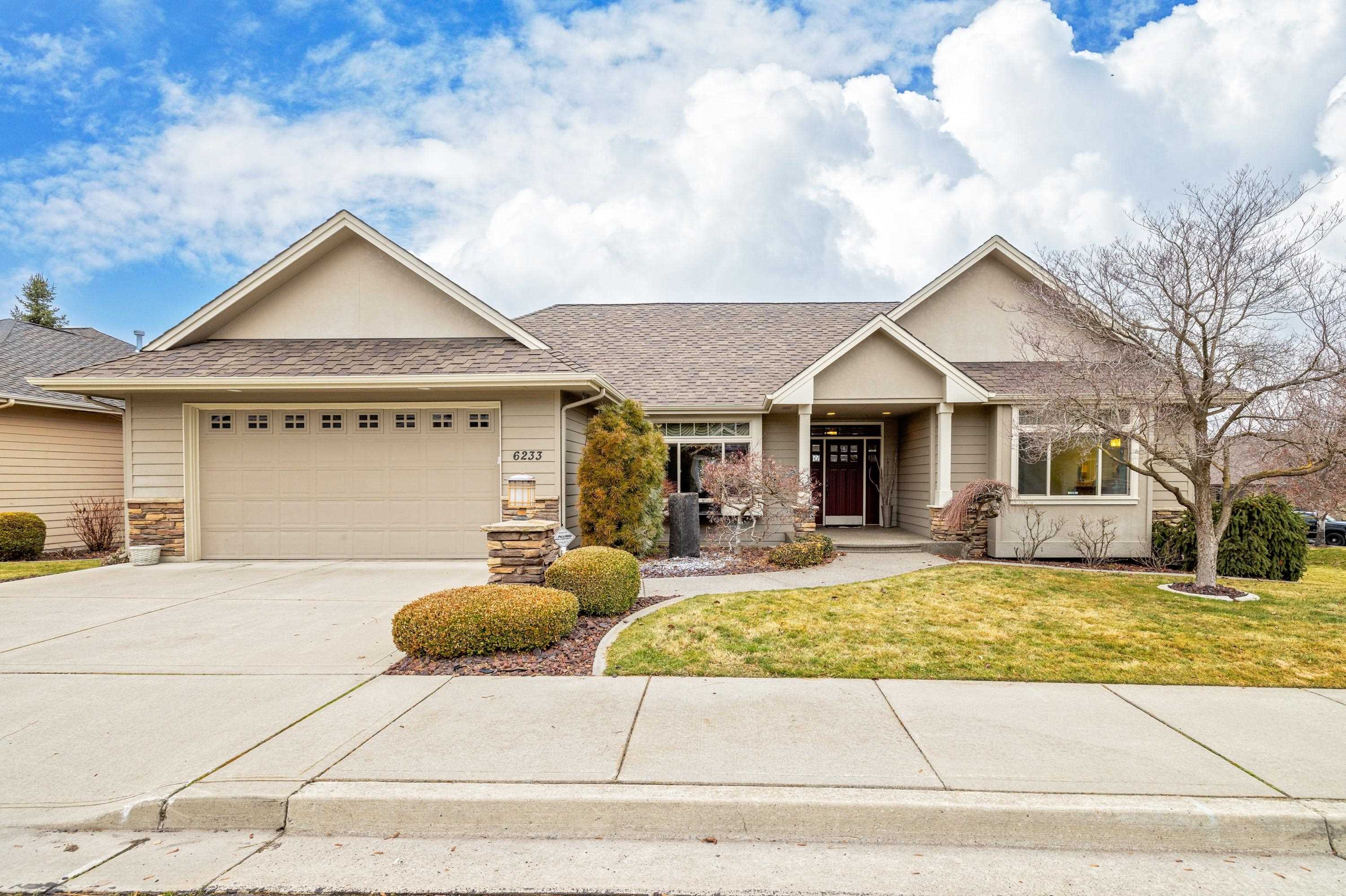 6233 W Shawnee Ave - Photo 1