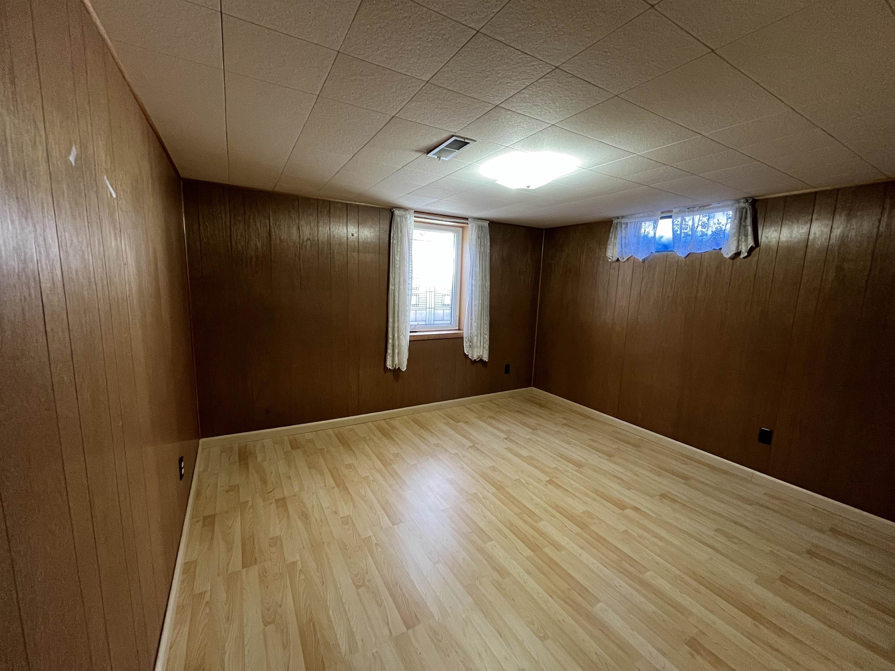 207 W Hoerner Ave - Photo 17