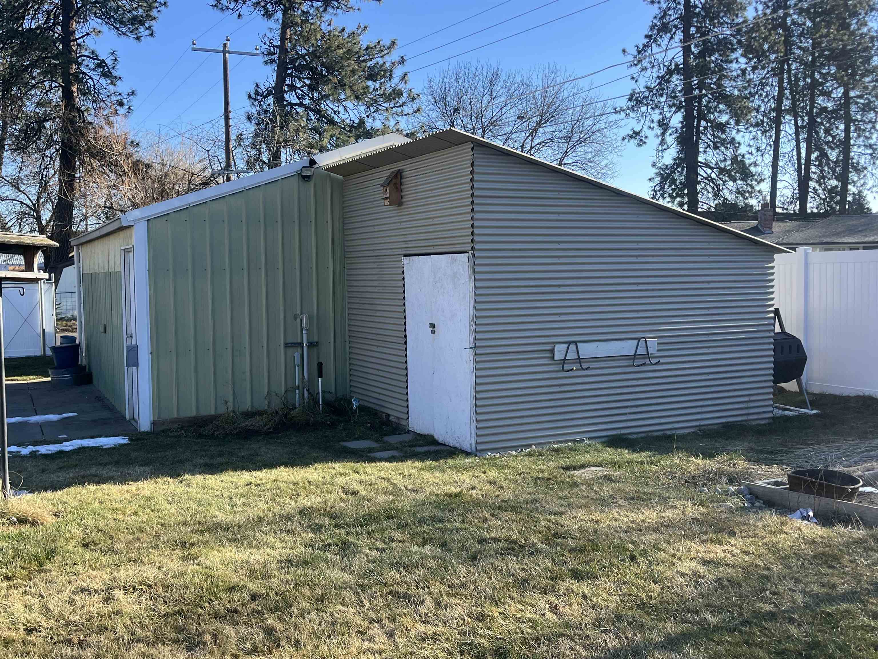 207 W Hoerner Ave - Photo 30