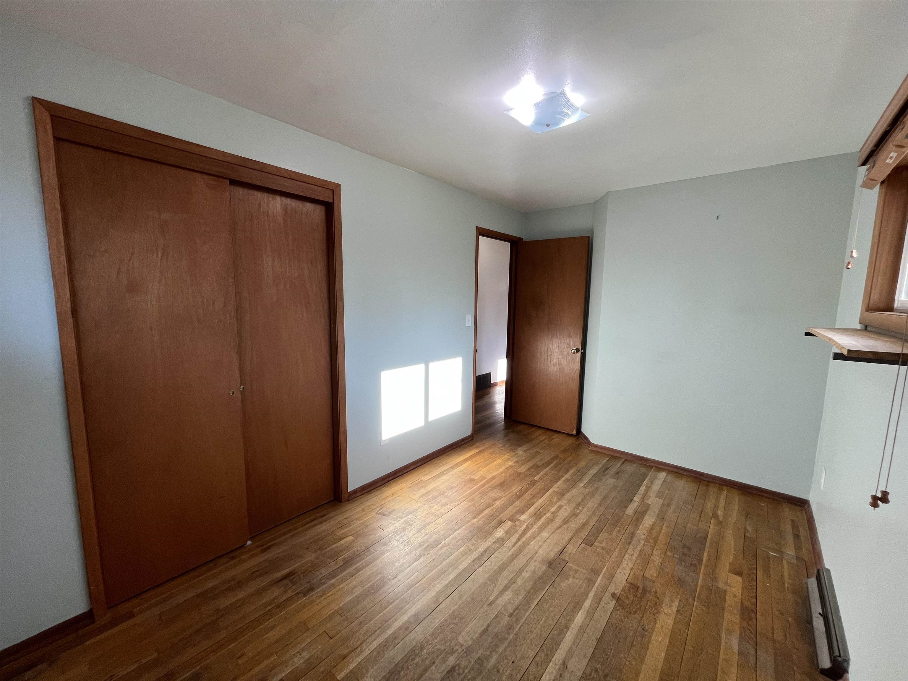 207 W Hoerner Ave - Photo 10