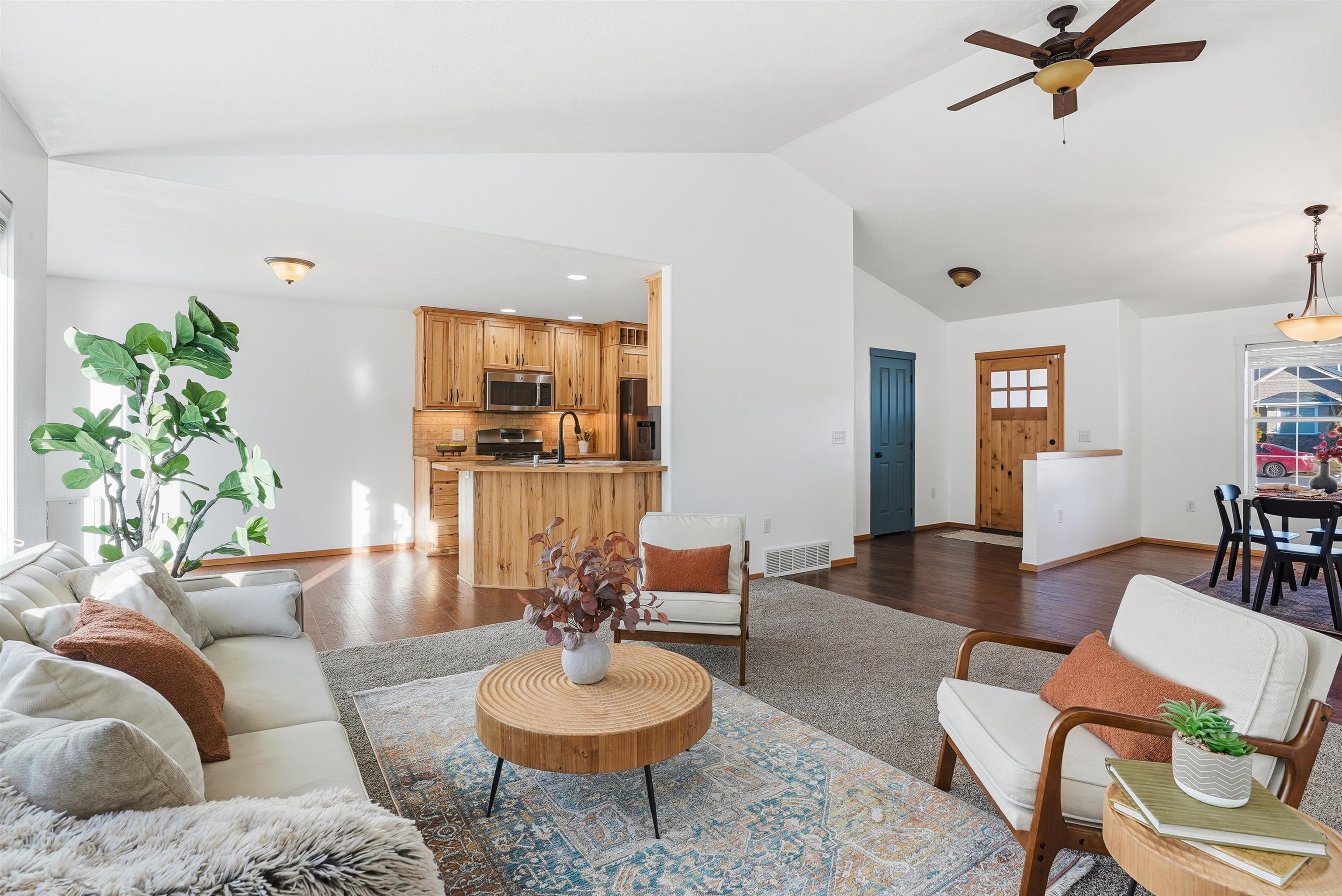1031 N High Desert Dr - Photo 11