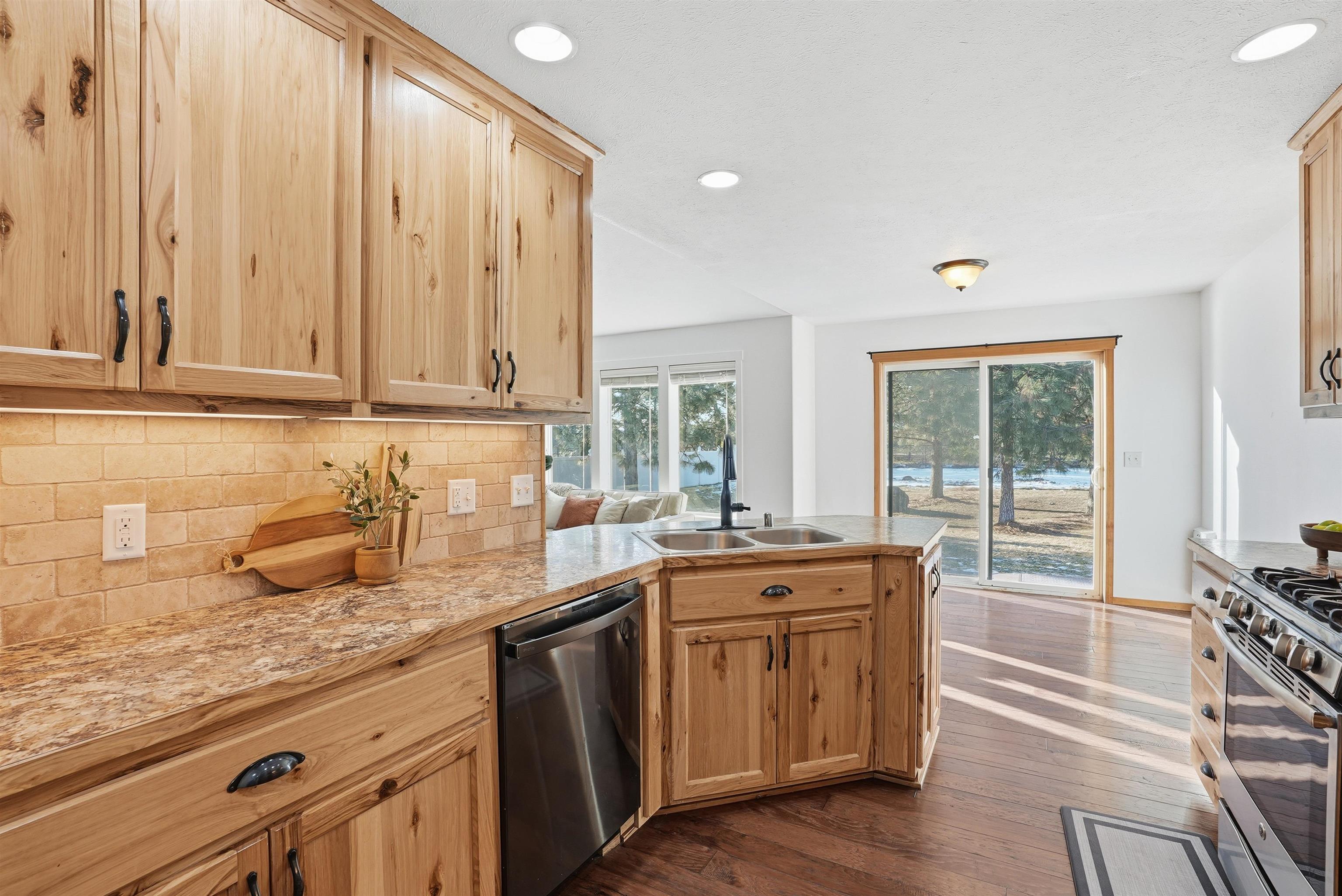 1031 N High Desert Dr - Photo 17