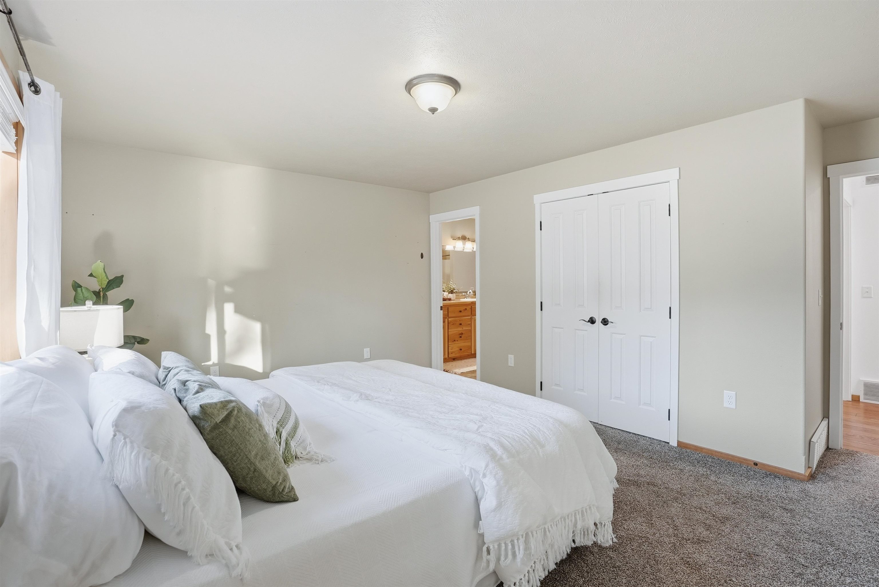 1031 N High Desert Dr - Photo 19