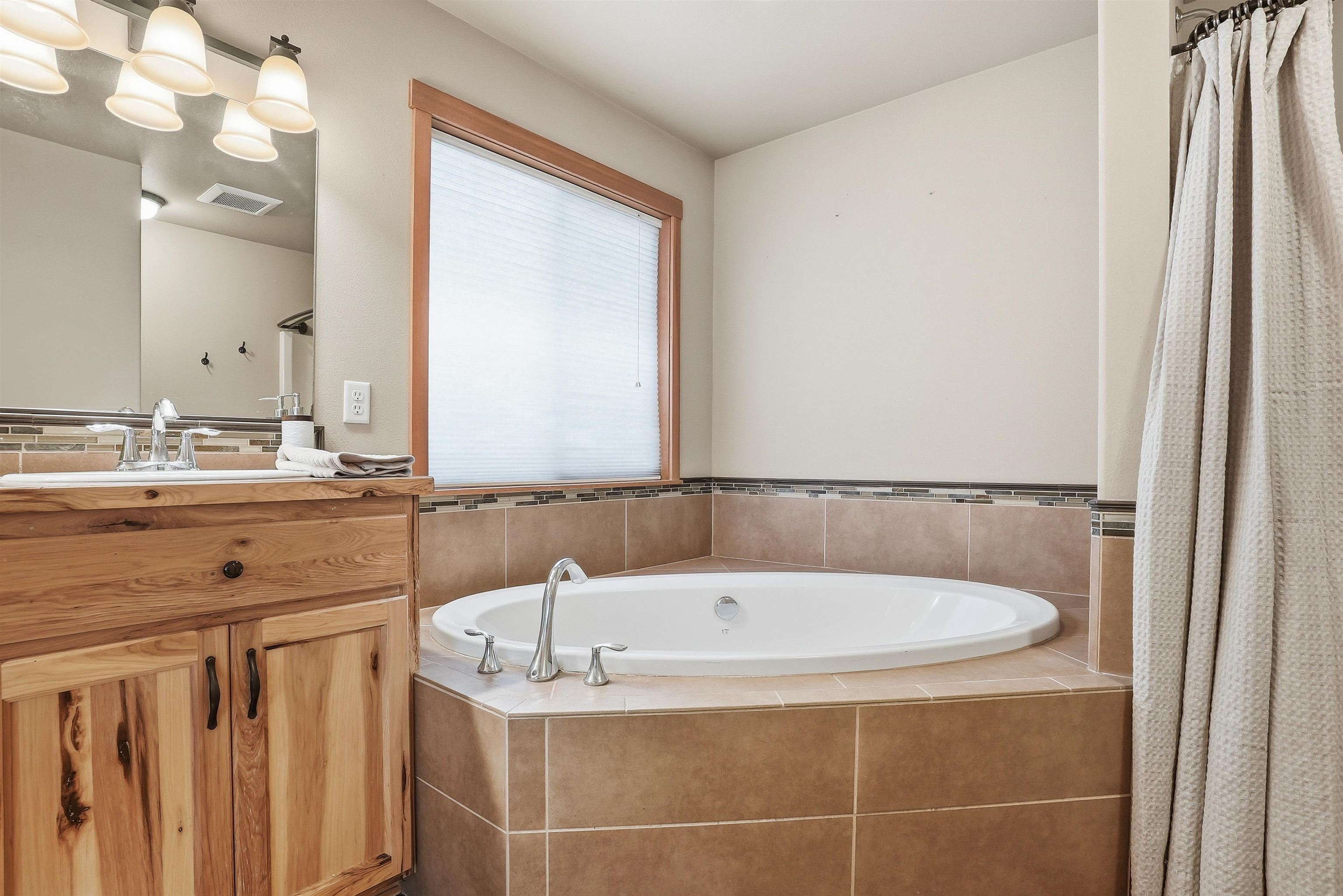 1031 N High Desert Dr - Photo 22