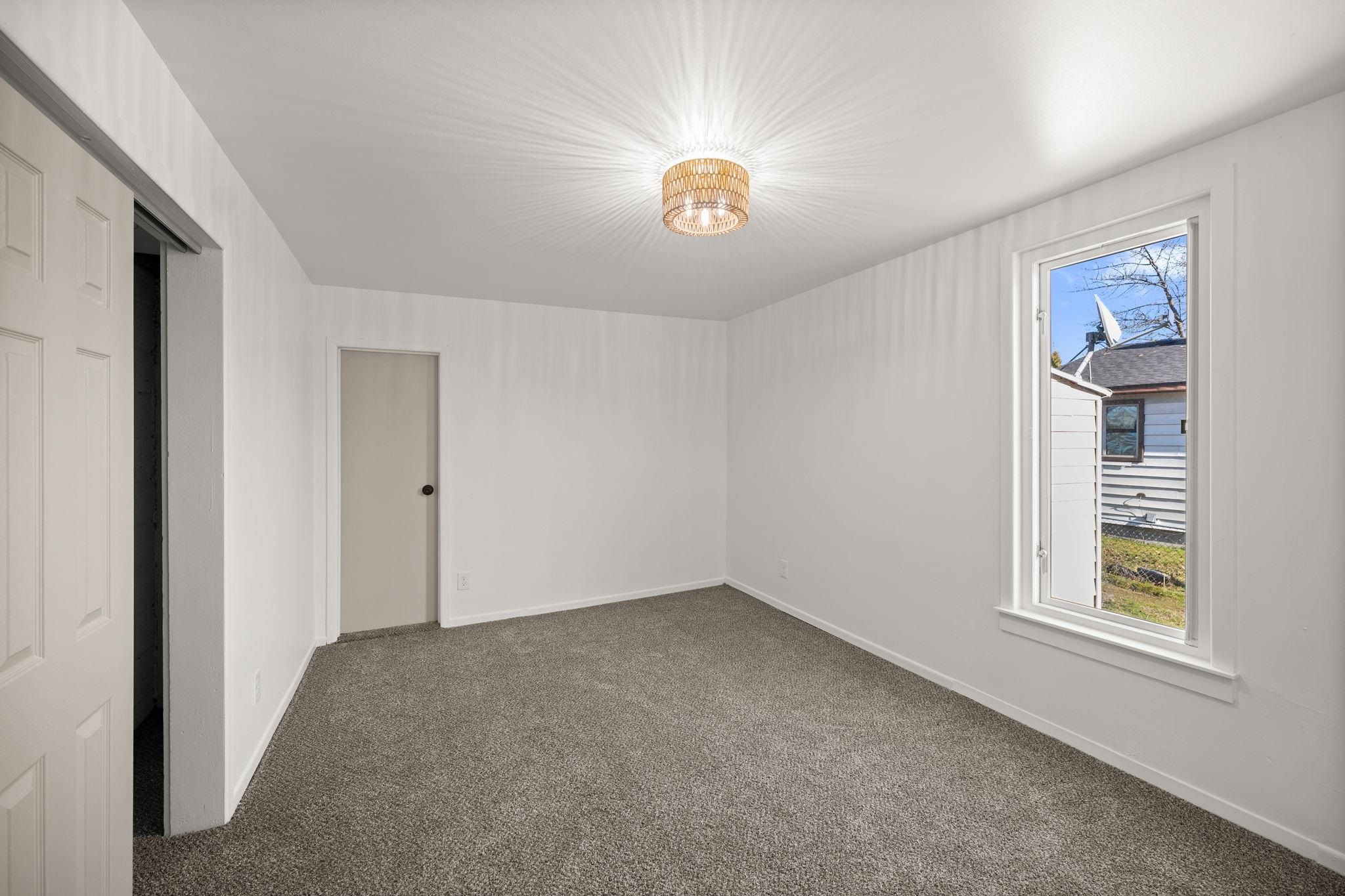 1624 E Bridgeport Ave - Photo 14