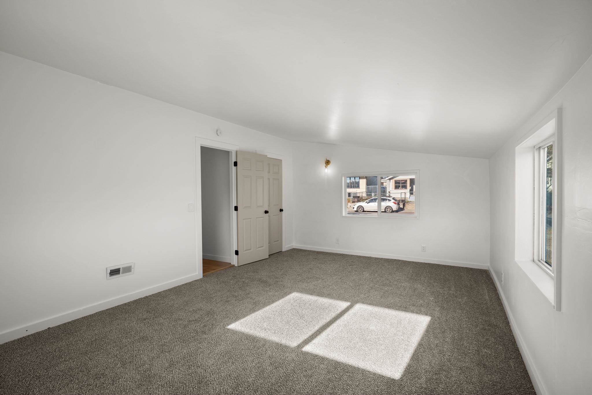 1624 E Bridgeport Ave - Photo 18