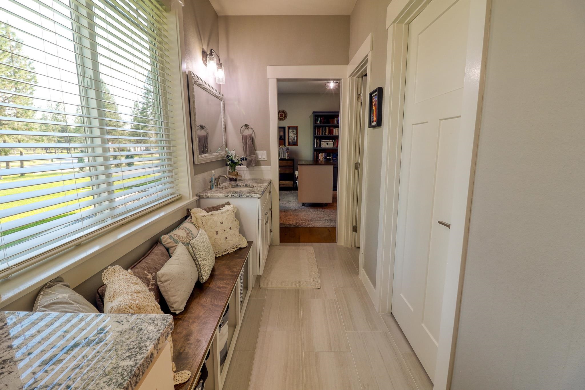 3319 E Elena Ln - Photo 19