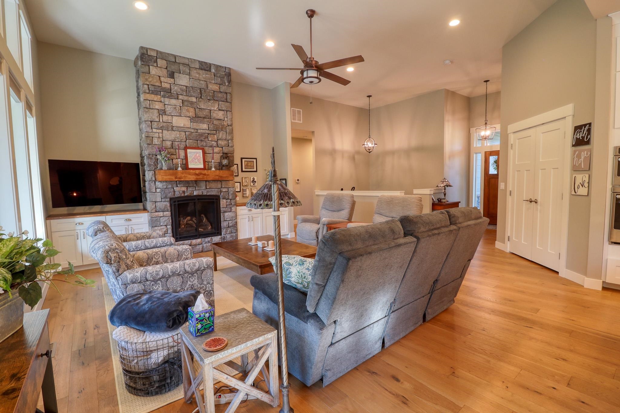 3319 E Elena Ln - Photo 5