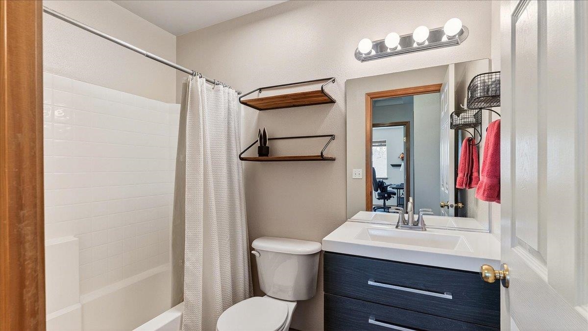 6825 N Oxford Ln - Photo 20