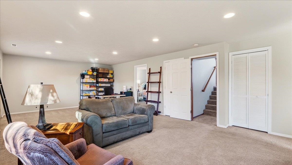 6825 N Oxford Ln - Photo 22