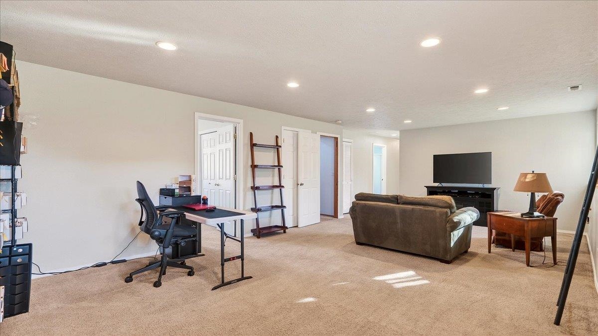 6825 N Oxford Ln - Photo 26